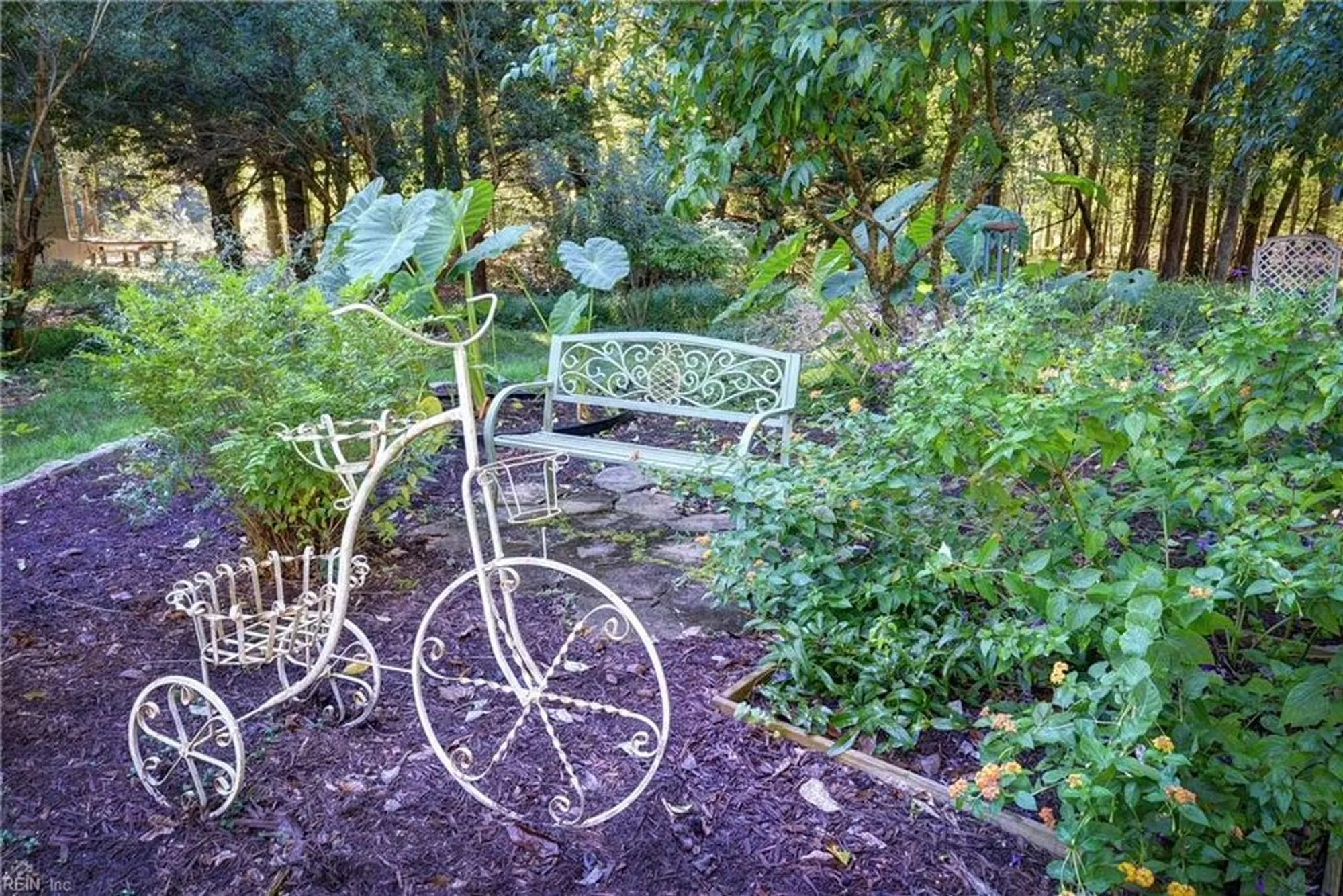 Property Slideshow image 43 of 47 | 108 aberdeen, Williamsburg, VA, 23188