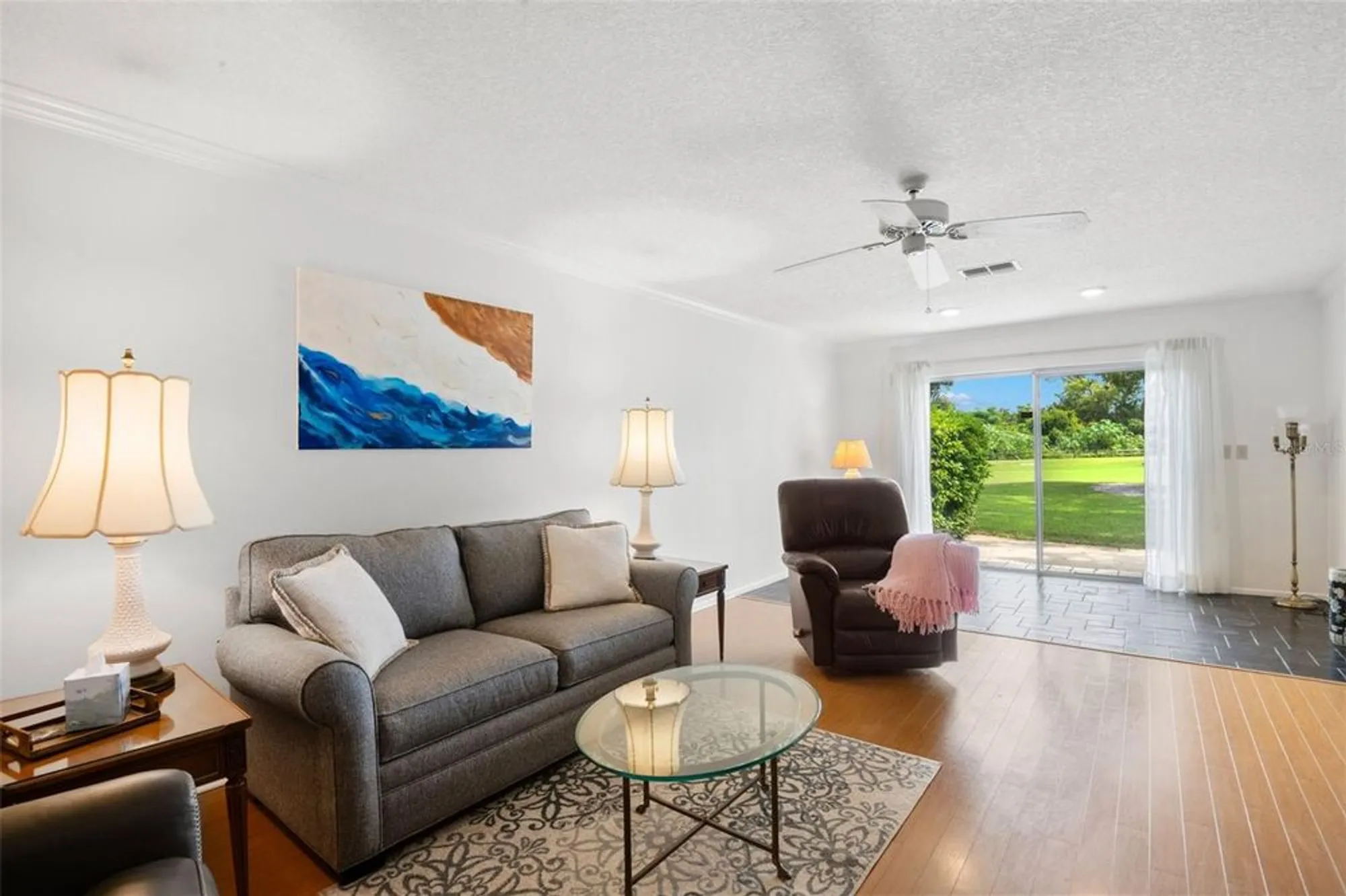 Property Slideshow image 15 of 61 | 1012 dunrobin dr d, Palm Harbor, FL, 34684
