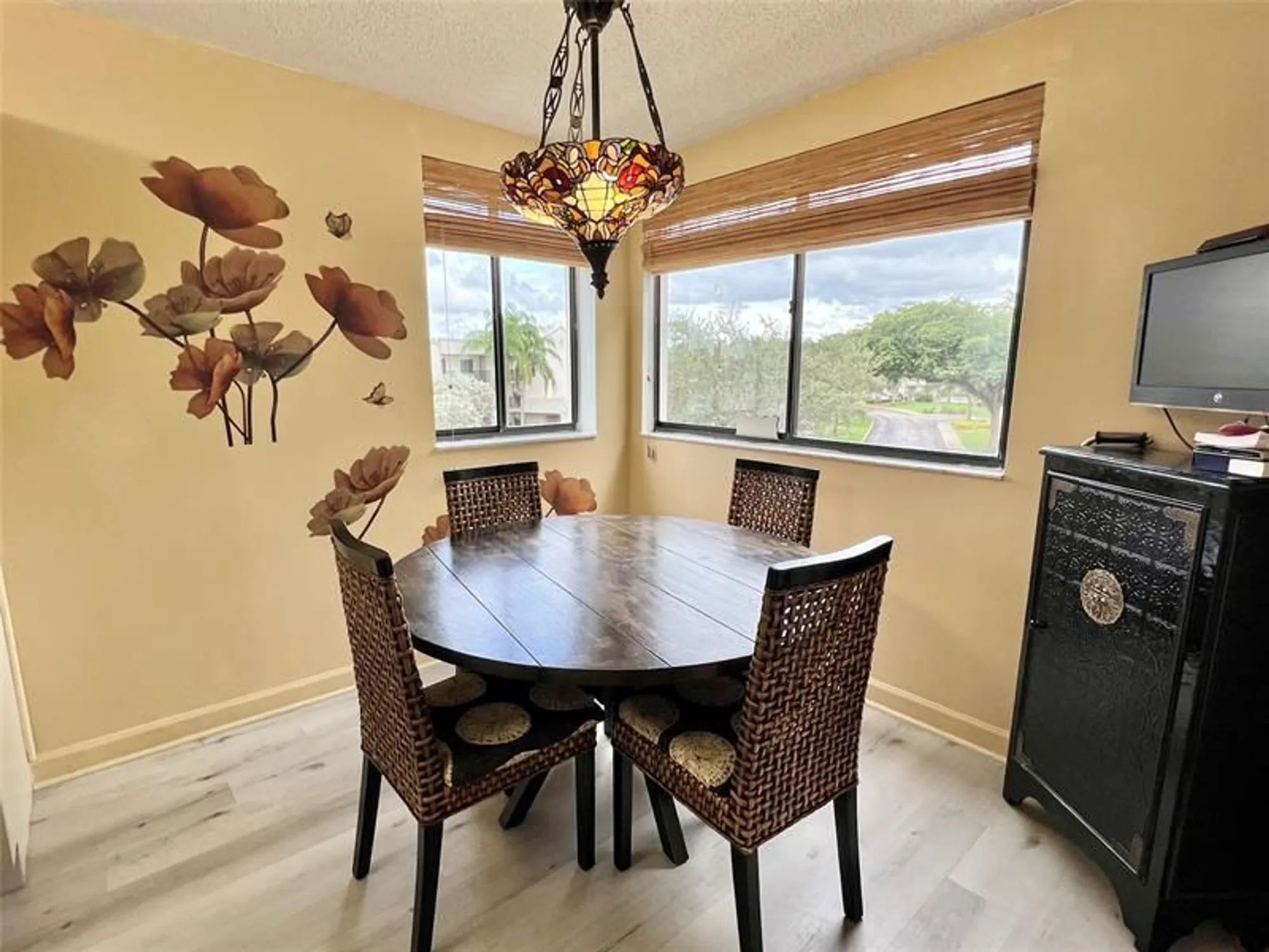 Property Slideshow image 5 of 21 | 10842 w clairmont cir # 310, Tamarac, FL, 33321