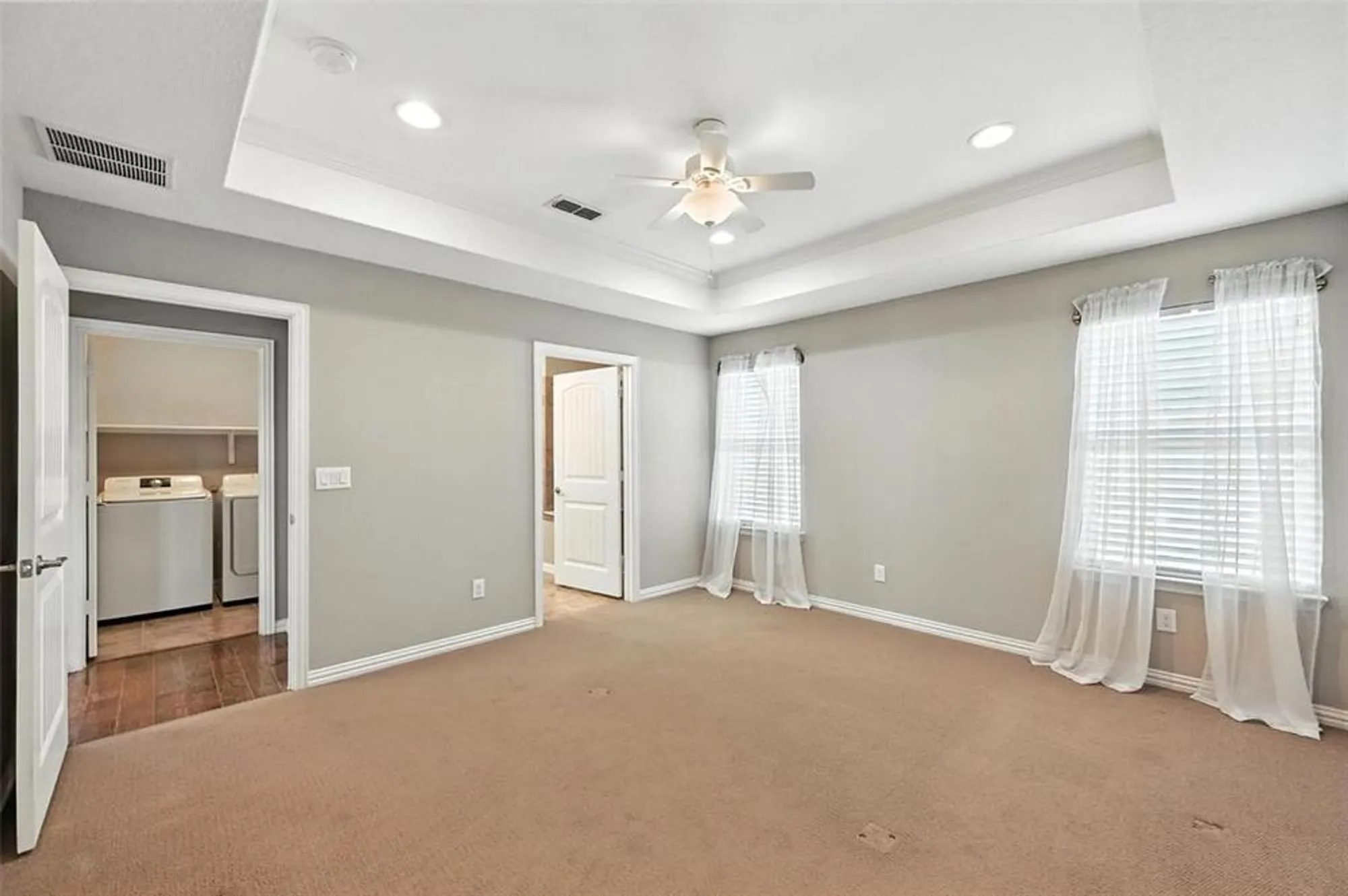 Property Slideshow image 18 of 38 | 2306 feathering dr, Frisco, TX, 75036