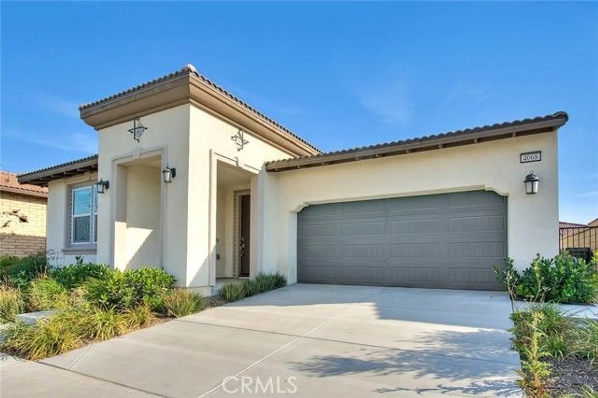Property Slideshow image 4 of 45 | 4068 e amigos privado, Ontario, CA, 91761