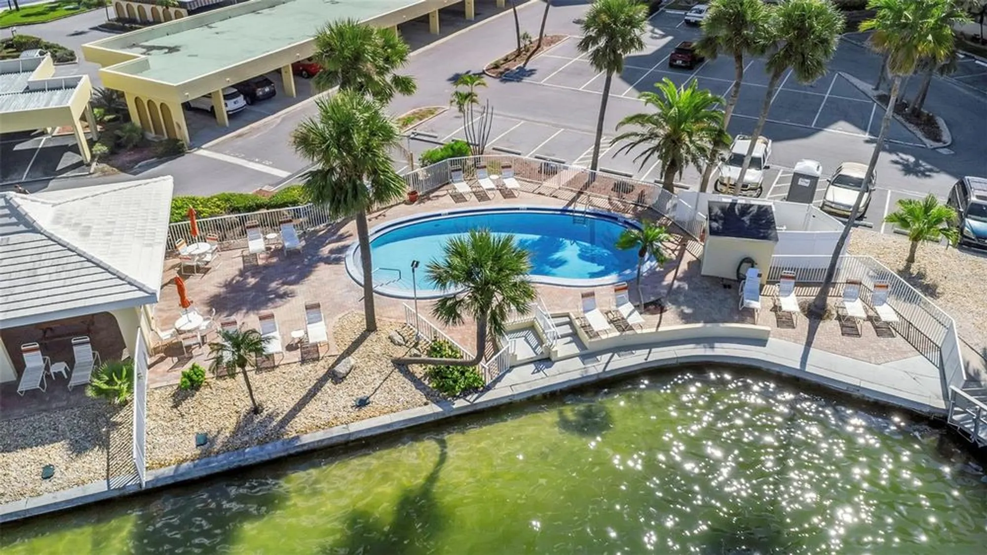 Property Slideshow image 77 of 95 | 4550 cove cir apt 207, St Petersburg, FL, 33708