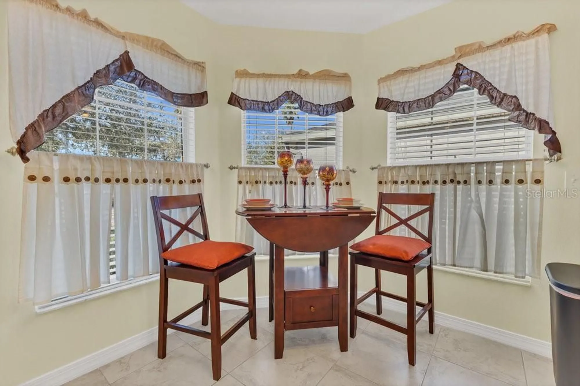 Property Slideshow image 13 of 46 | 340 grand canal dr, Poinciana, FL, 34759