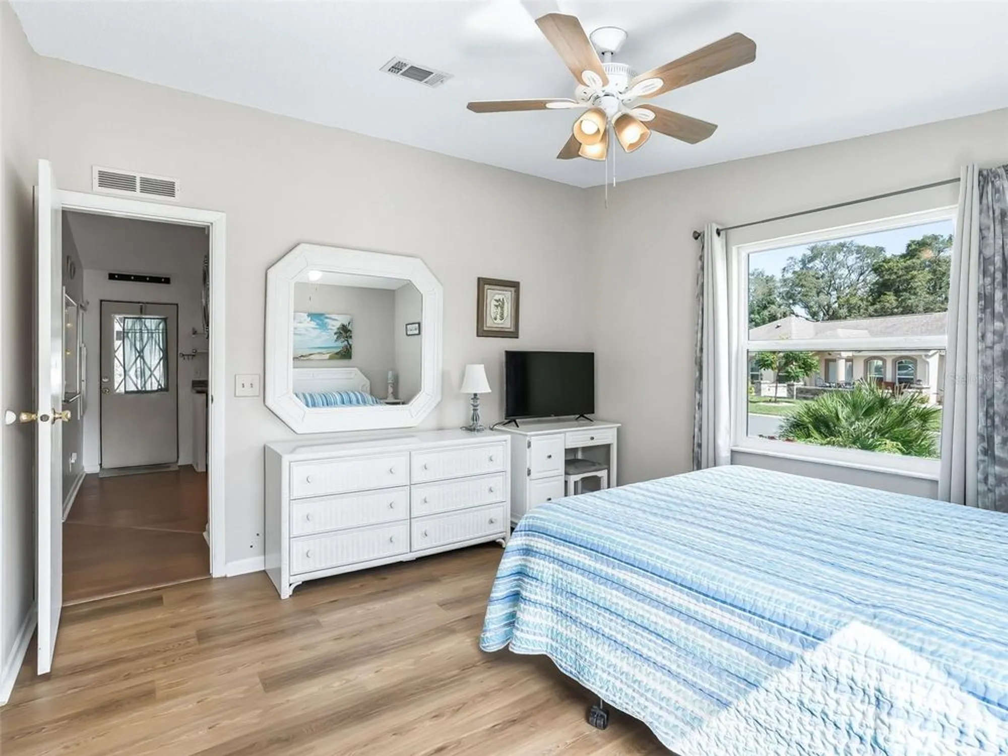 Property Slideshow image 27 of 44 | 1336 e schwartz blvd, The Villages, FL, 32159