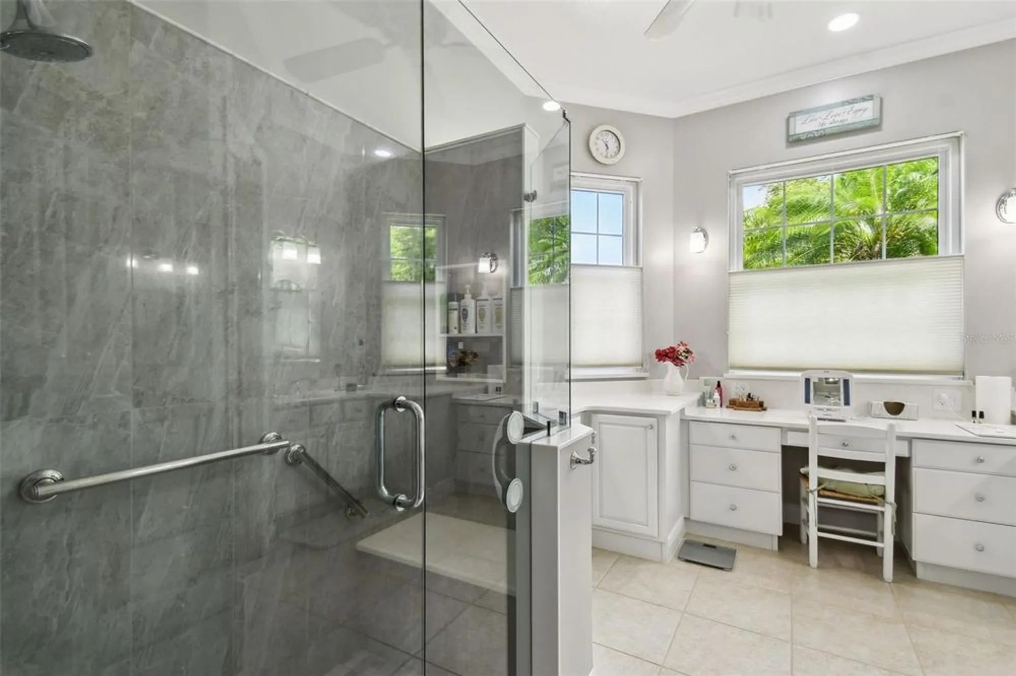 Property Slideshow image 19 of 61 | 201 largo dr, Kissimmee, FL, 34759