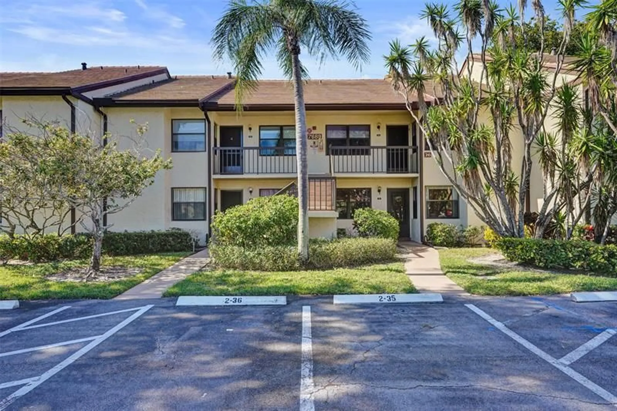 Property Slideshow image 6 of 78 | 7689 tahiti ln apt 104, Lake Worth, FL, 33467