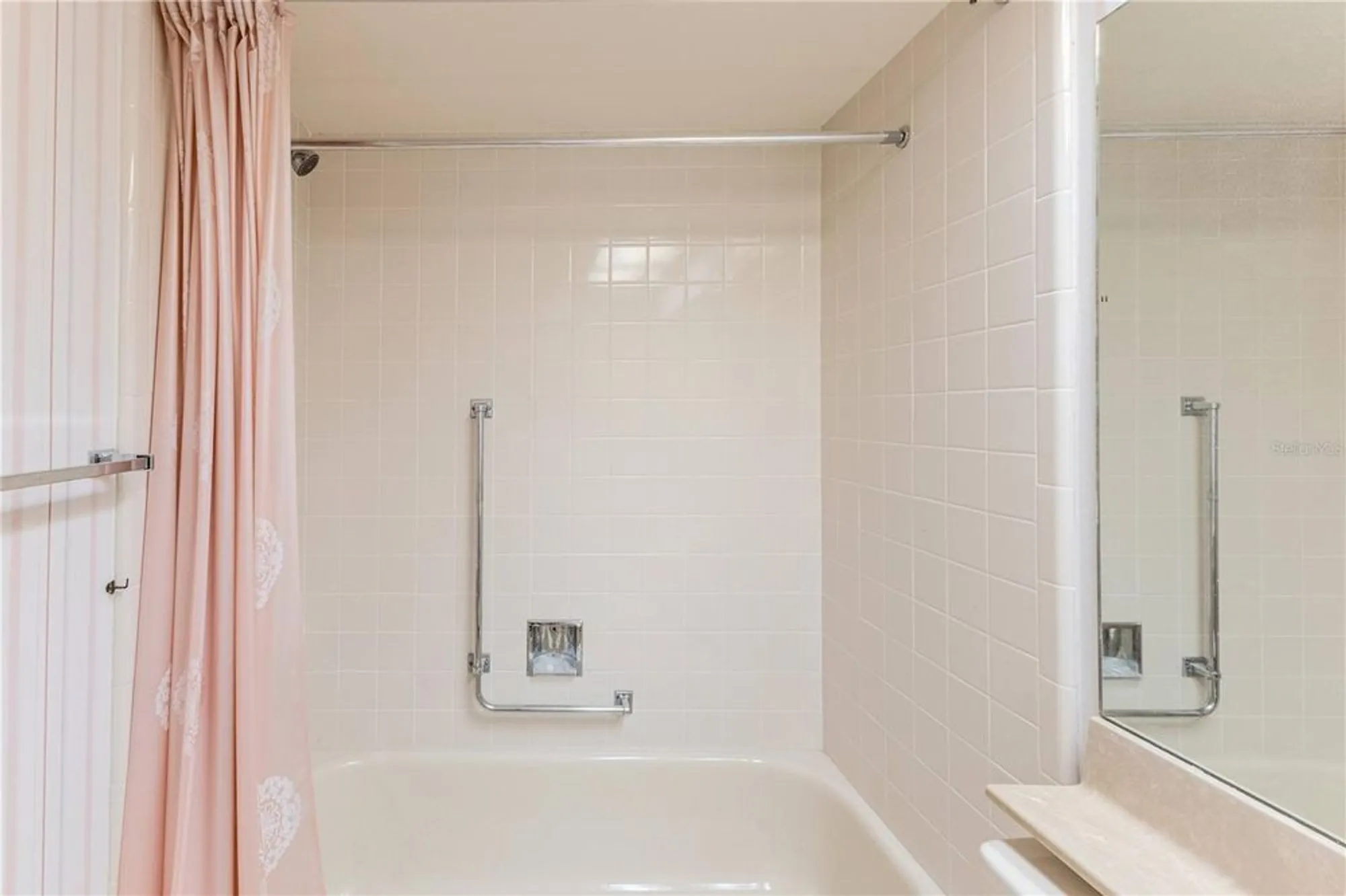 Property Slideshow image 45 of 73 | 2193 timber lodge ln, Spring Hill, FL, 34606