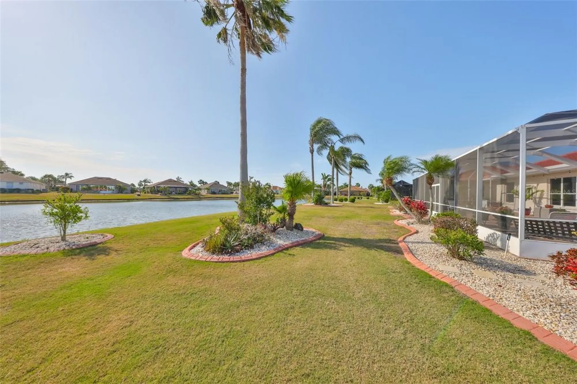 Property Slideshow image 34 of 51 | 1123 signature dr, Sun City Center, FL, 33573