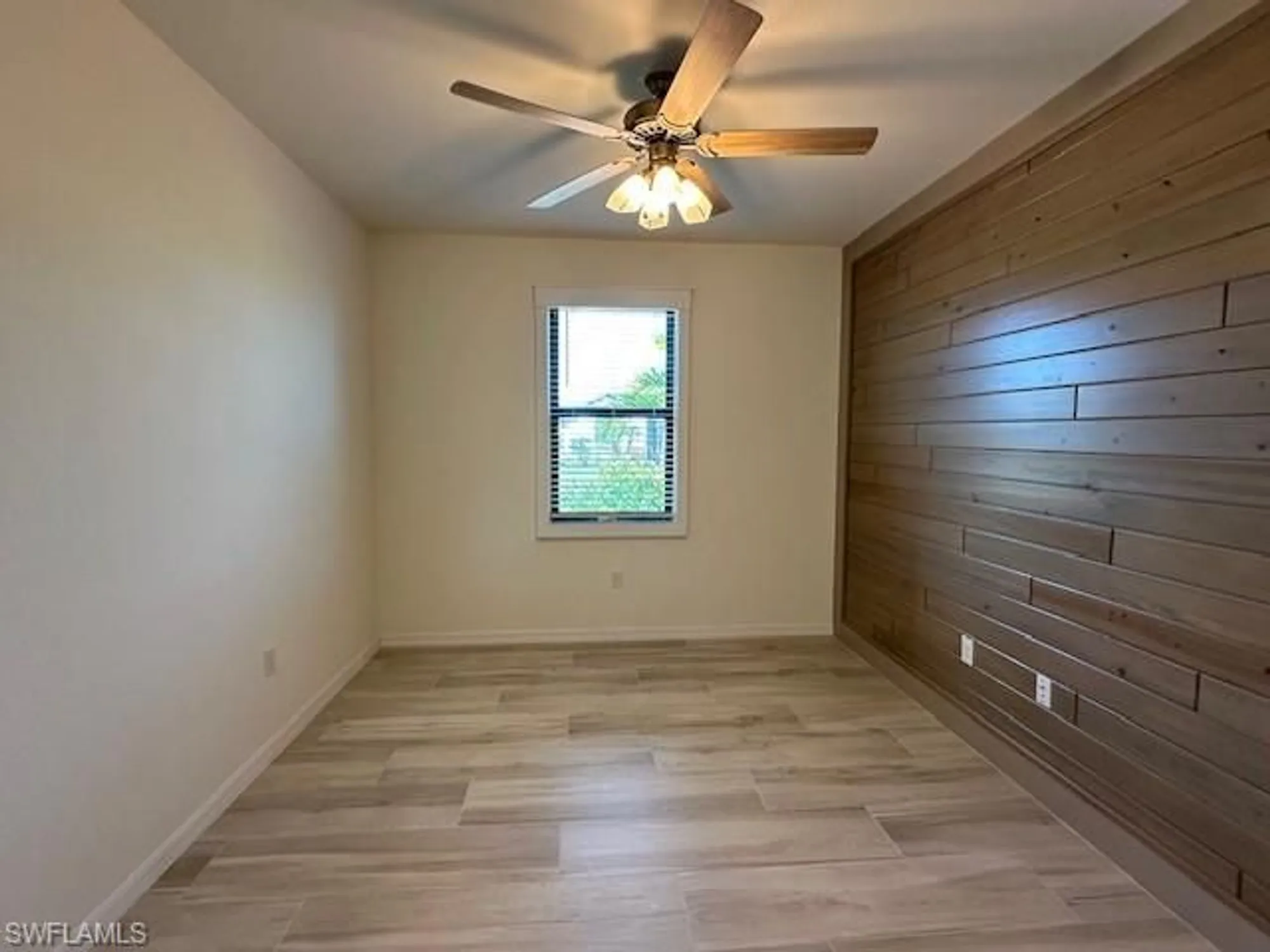 Property Slideshow image 7 of 39 | 11852 boxelder way, Fort Myers, FL, 33913