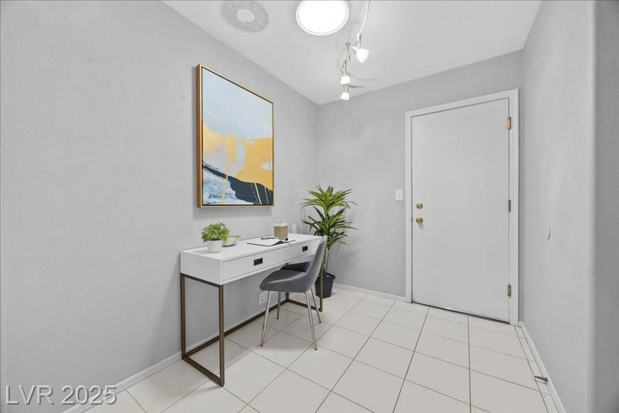 Property Slideshow image 28 of 33 | 9352 villa ridge dr, Las Vegas, NV, 89134