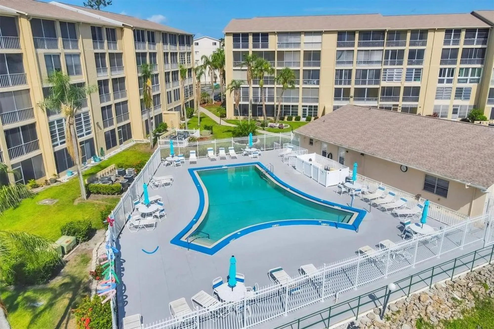 Property Slideshow image 54 of 58 | 3521 lake bayshore dr # 101 j, Bradenton, FL, 34205