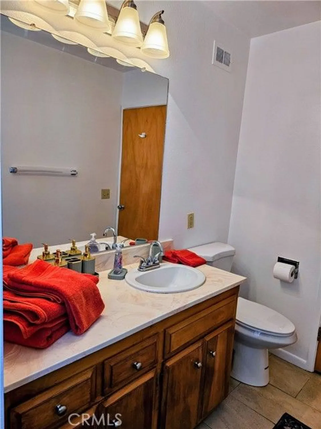 Property Slideshow image 16 of 21 | 1580 w whittier ave, Hemet, CA, 92543