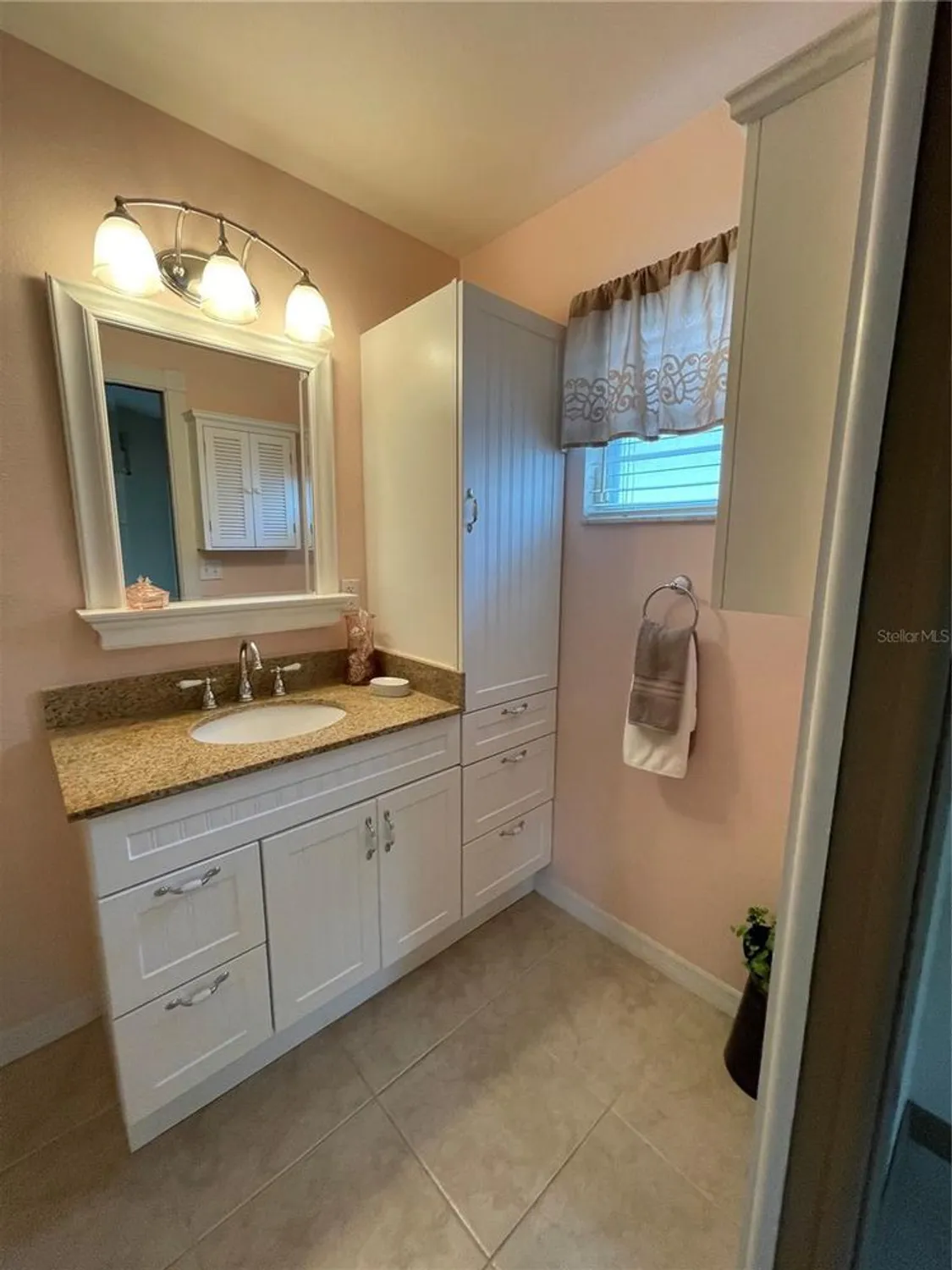 Property Slideshow image 13 of 24 | 89 crooked pine rd, Port Orange, FL, 32128