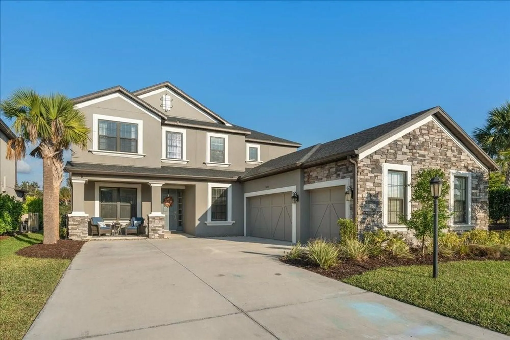 Property Slideshow image 1 of 86 | 10215 milky way cir, Sarasota, FL, 34241