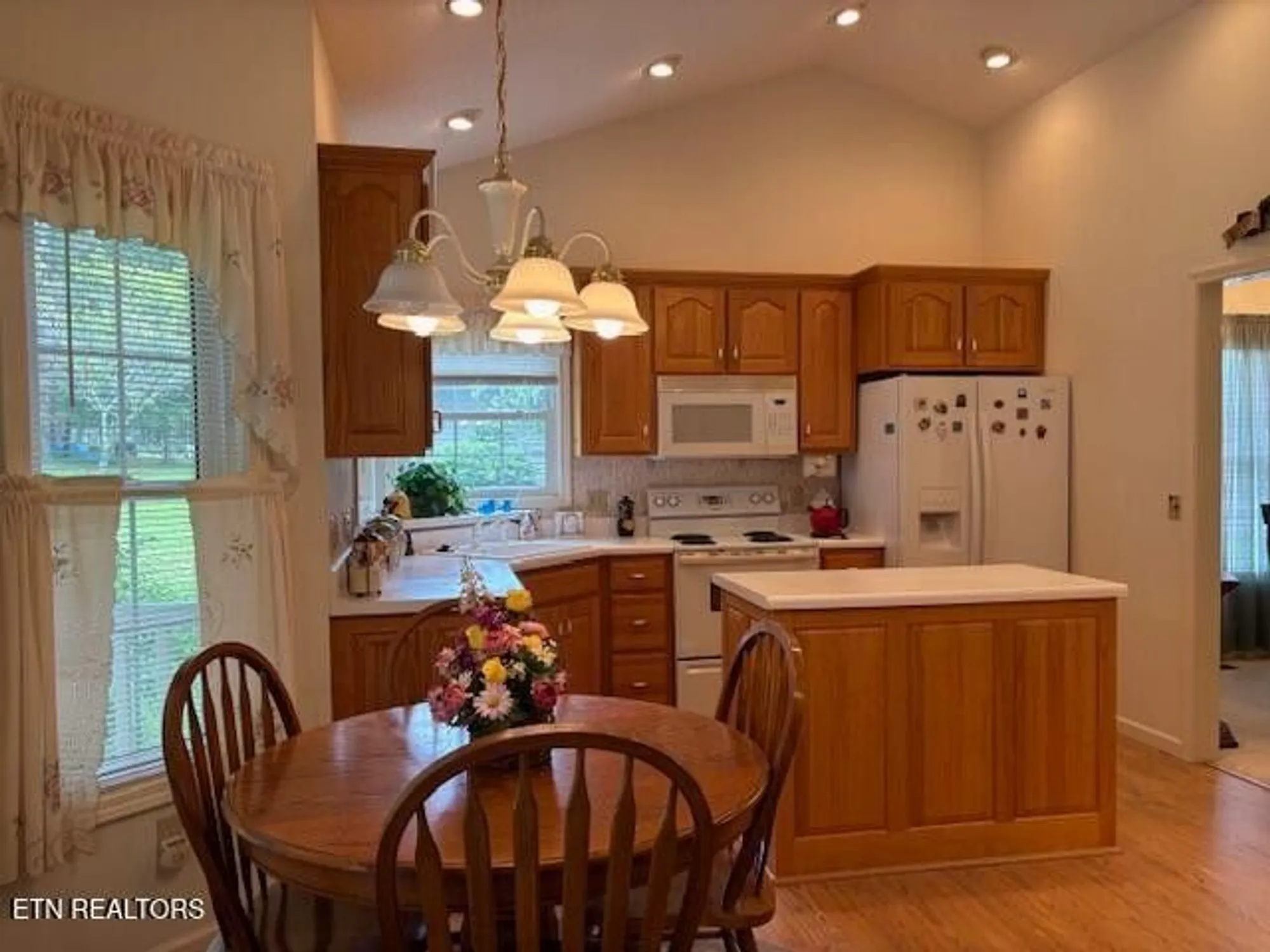 Property Slideshow image 9 of 23 | 141 forest hill dr, Crossville, TN, 38558