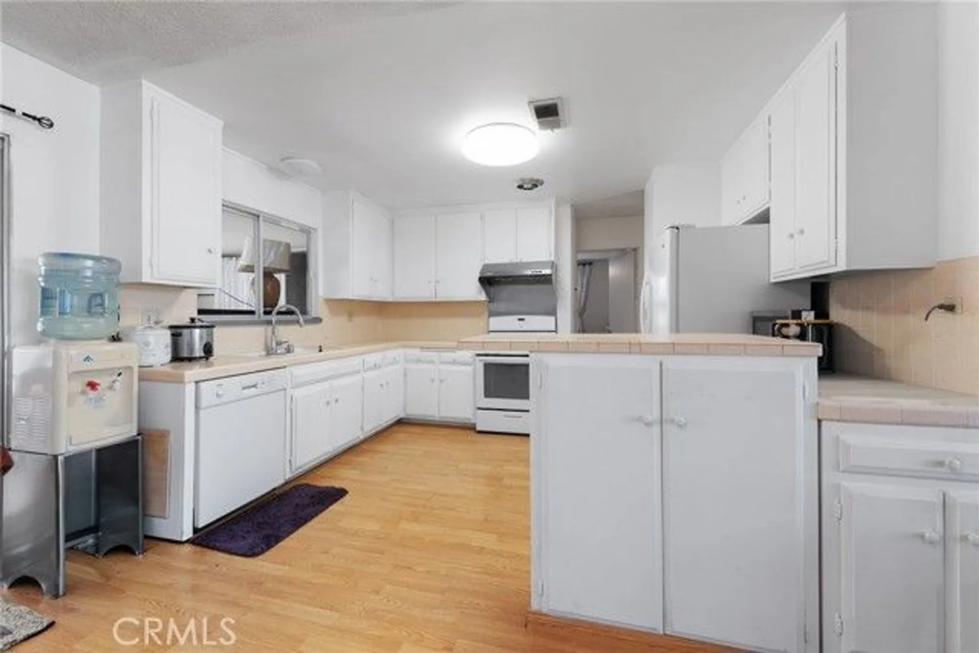 Property Slideshow image 11 of 25 | 1461 w mayberry ave, Hemet, CA, 92543