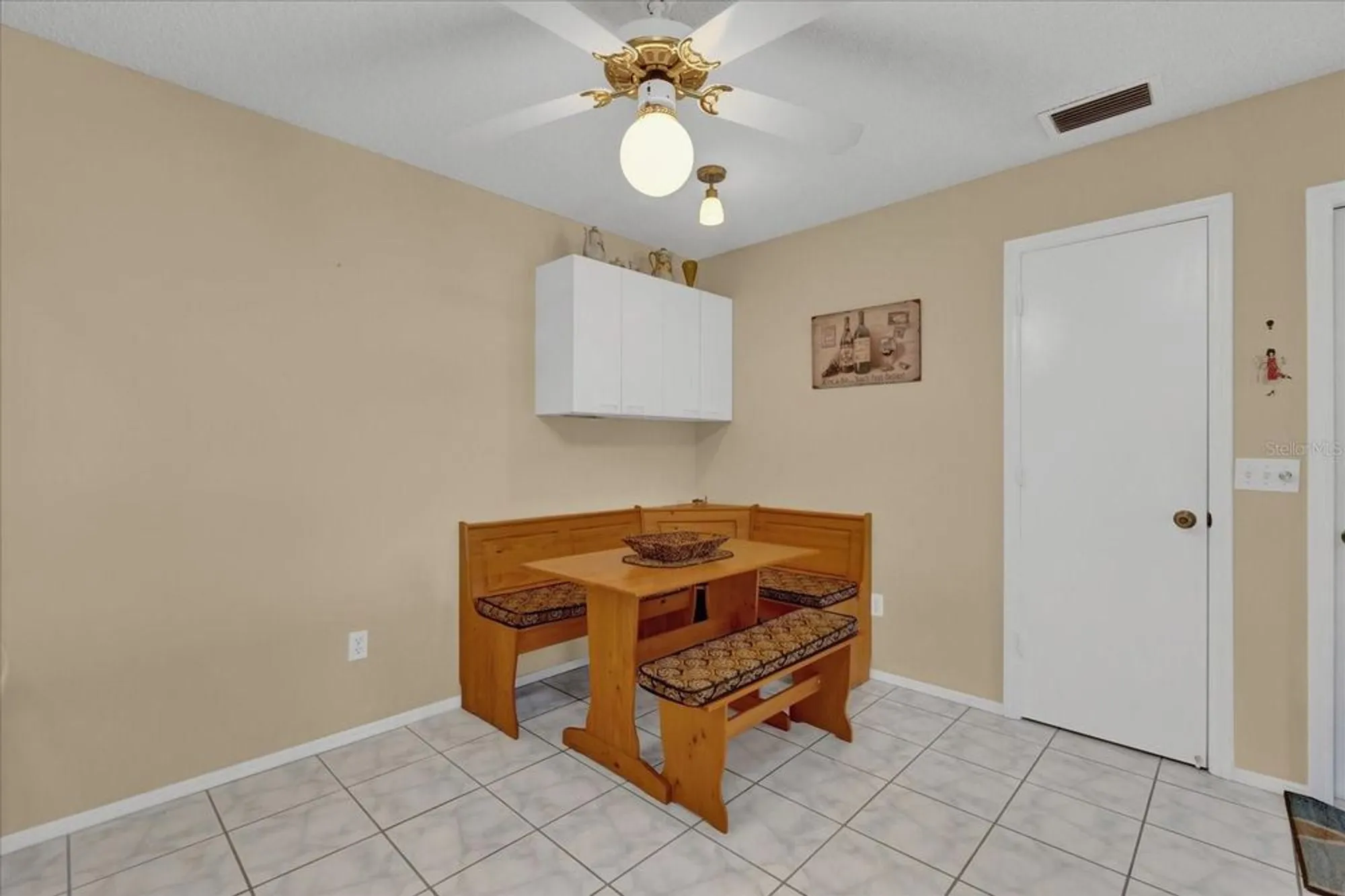 Property Slideshow image 13 of 31 | 202 estrada pl, The Villages, FL, 32159