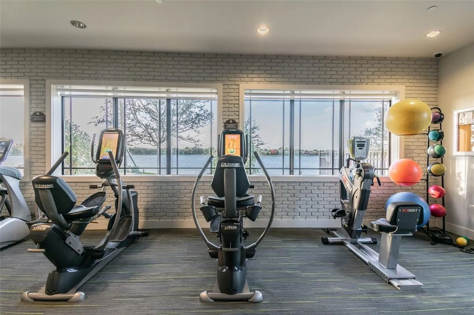 Property Slideshow image 83 of 100 | 16101 cape coral dr, Wimauma, FL, 33598