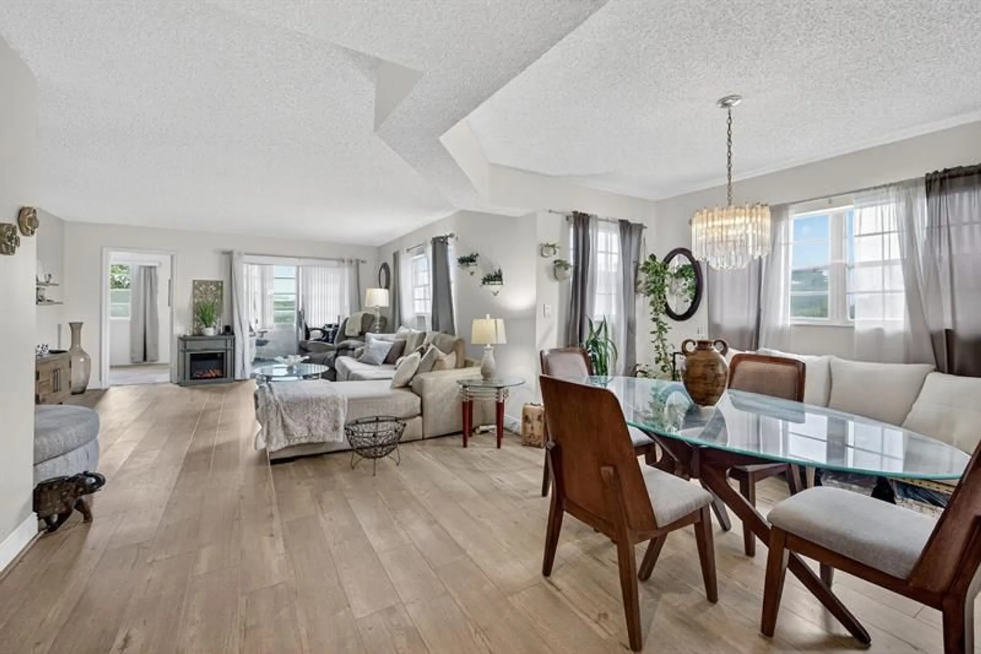 Property Slideshow image 2 of 16 | 1603 abaco dr m4, Coconut Creek, FL, 33066