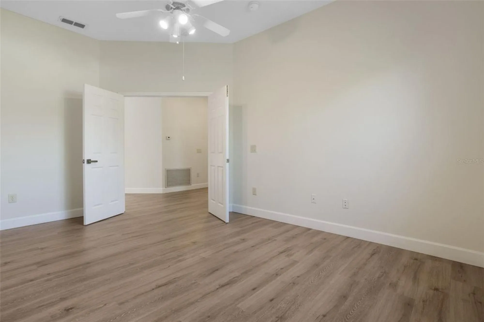 Property Slideshow image 20 of 50 | 103 crescent moon dr, Groveland, FL, 34736