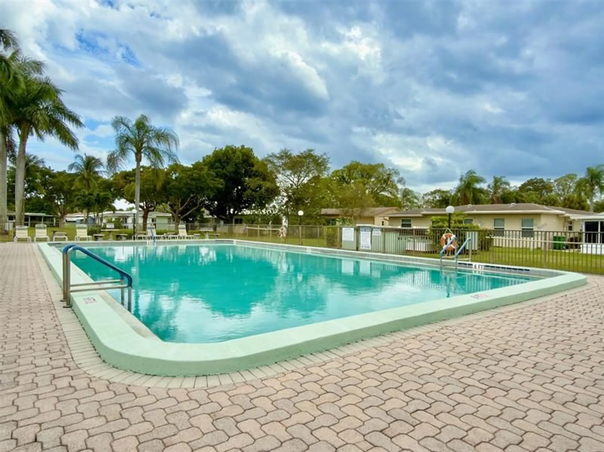 Property Slideshow image 26 of 27 | 4510 nw 46th st, Tamarac, FL, 33319