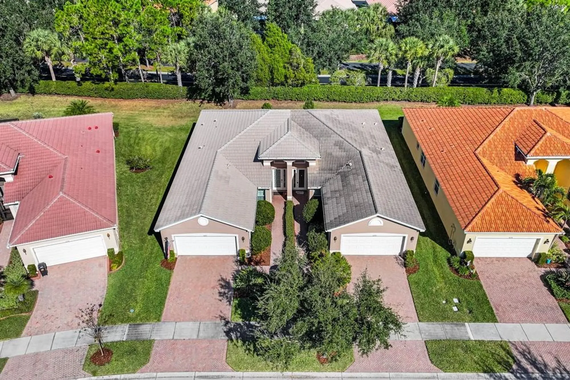 Property Slideshow image 31 of 47 | 16252 amethyst key dr, Wimauma, FL, 33598