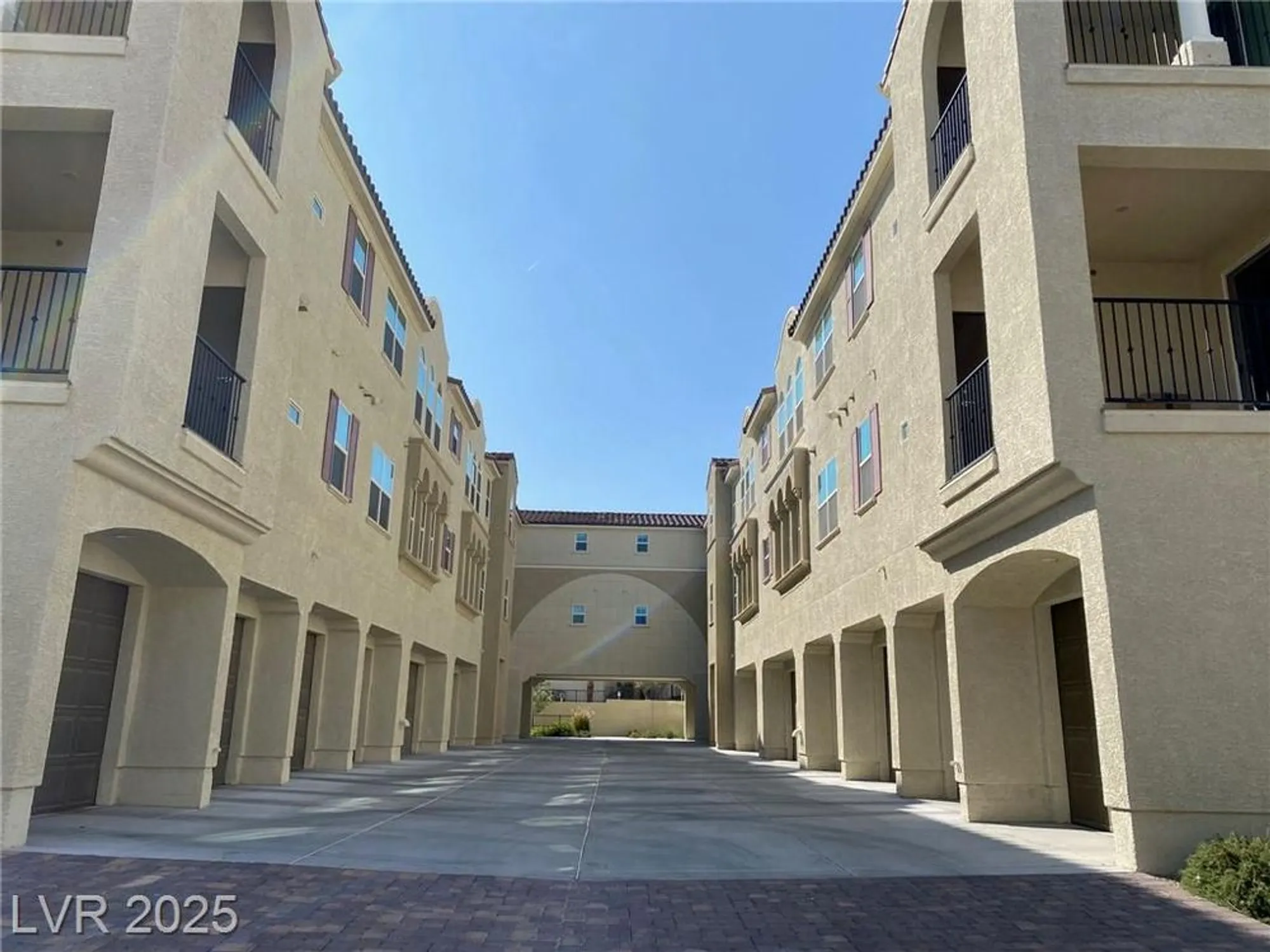 Property Slideshow image 4 of 67 | 2555 hampton rd 4209, Henderson, NV, 89052