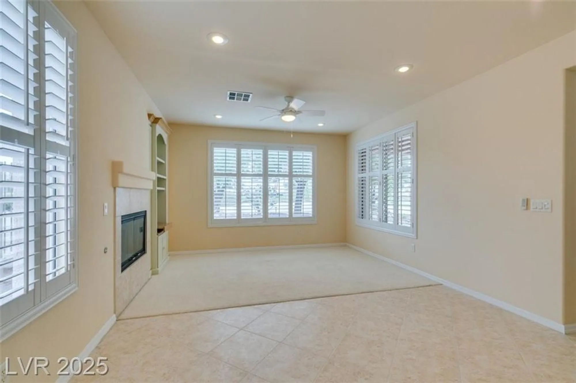 Property Slideshow image 25 of 70 | 10606 mandarino ave, Las Vegas, NV, 89135
