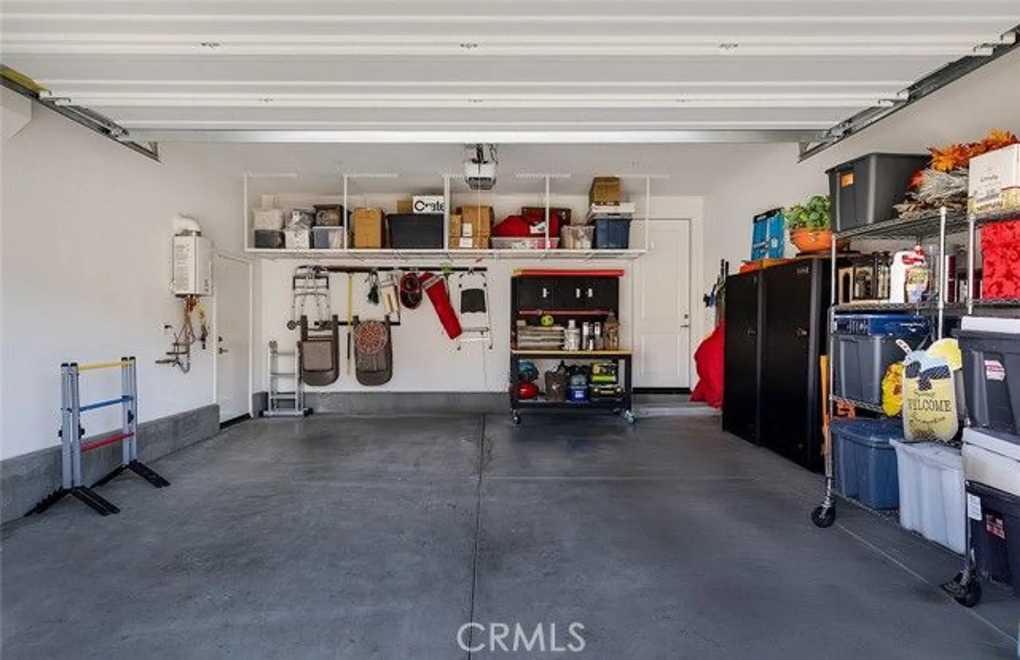 Property Slideshow image 31 of 43 | 25102 citron ln, Canyon Country, CA, 91387