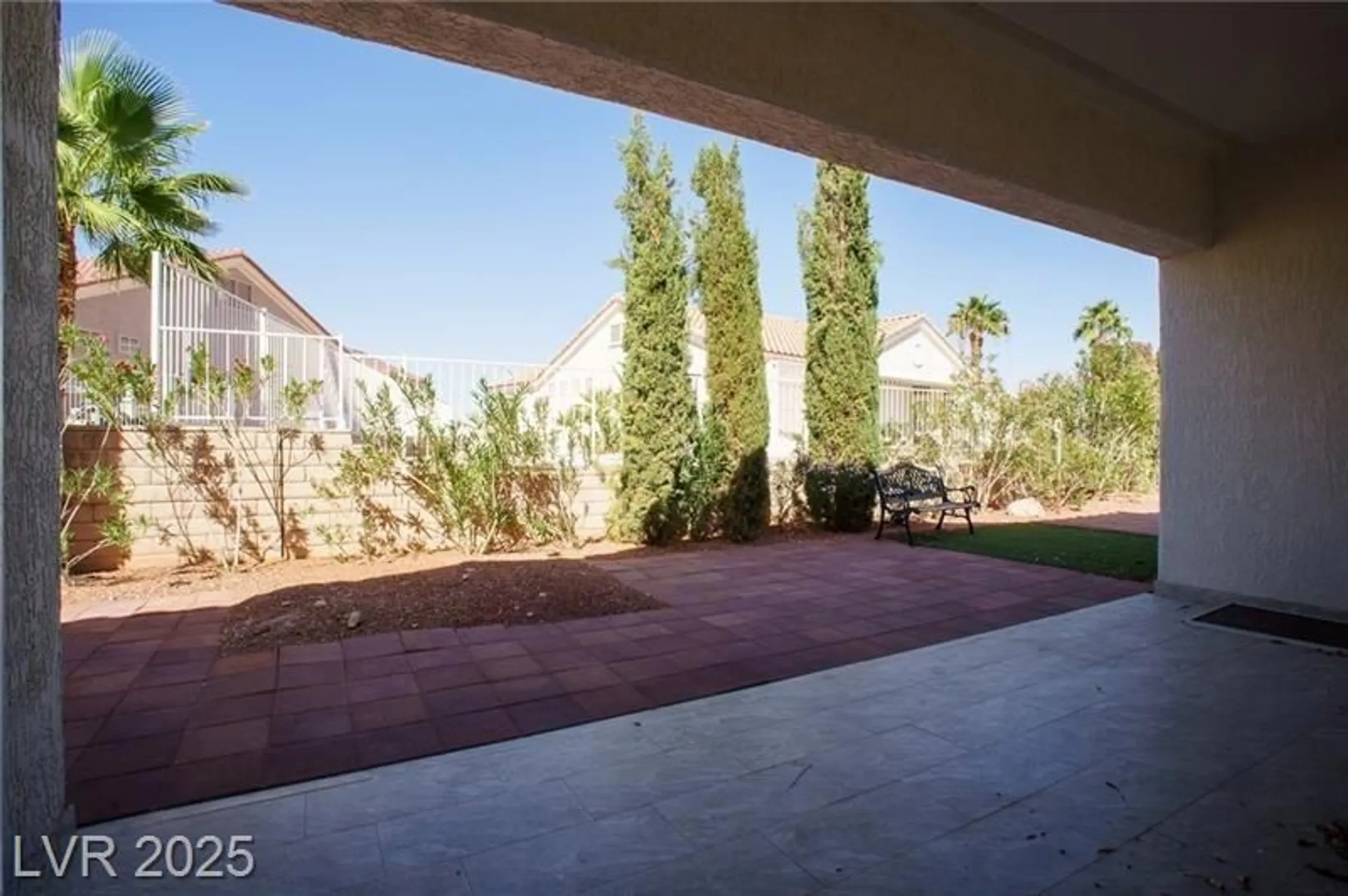 Property Slideshow image 25 of 32 | 10520 shoalhaven dr, Las Vegas, NV, 89134