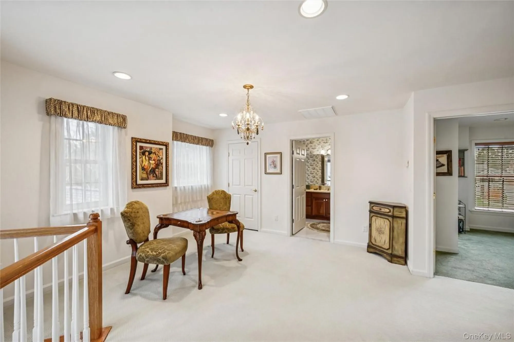 Property Slideshow image 14 of 20 | 652 balfour pl, Melville, NY, 11747