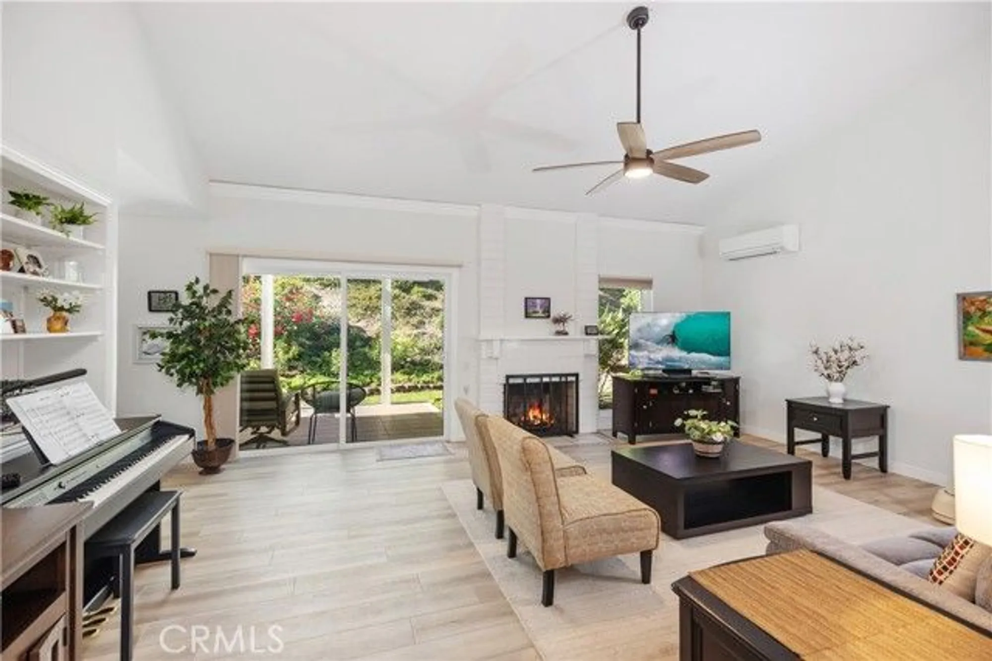 Property Slideshow image 8 of 43 | 5050 avenida del sol, Laguna Woods, CA, 92637