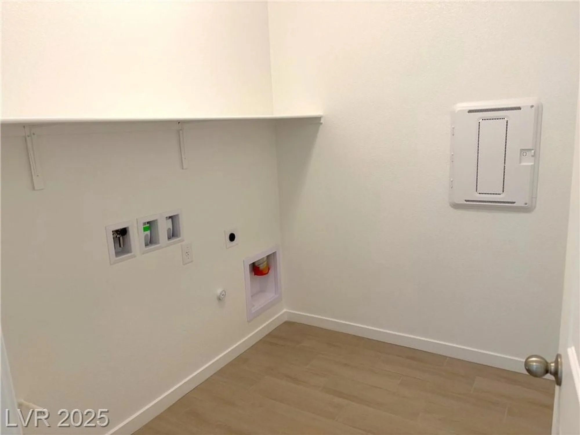 Property Slideshow image 9 of 24 | 4341 angel falls ct, Pahrump, NV, 89061