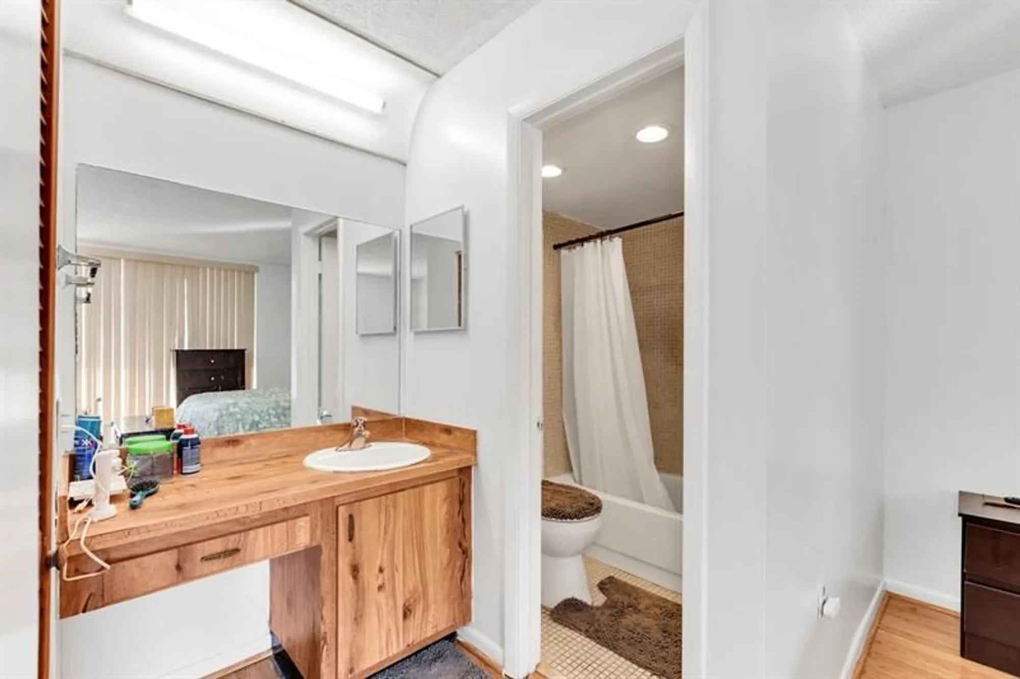 Property Slideshow image 6 of 23 | 6850 royal palm blvd g 208, Margate, FL, 33063