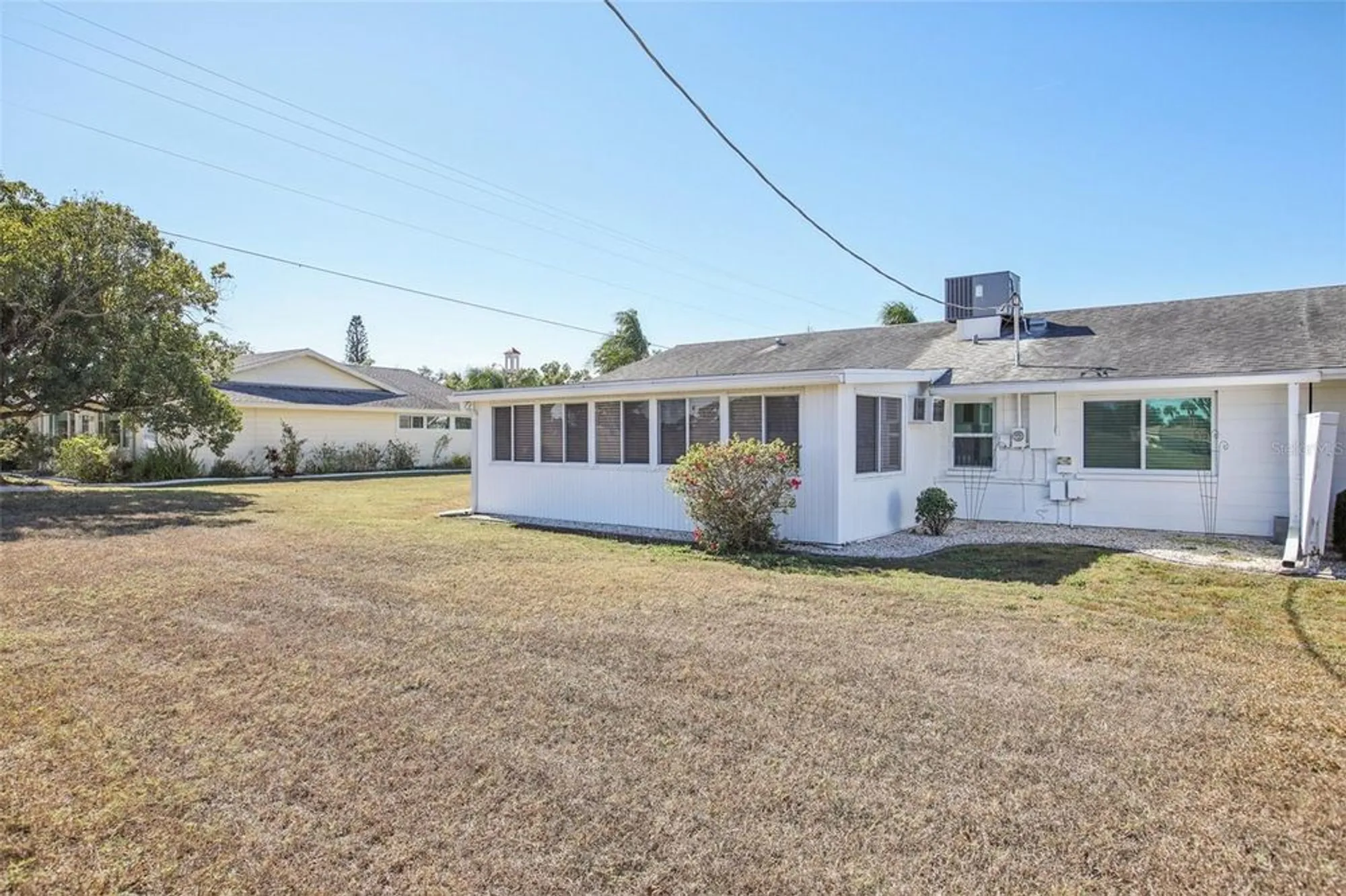 Property Slideshow image 33 of 54 | 1409 n pebble beach blvd, Sun City Center, FL, 33573