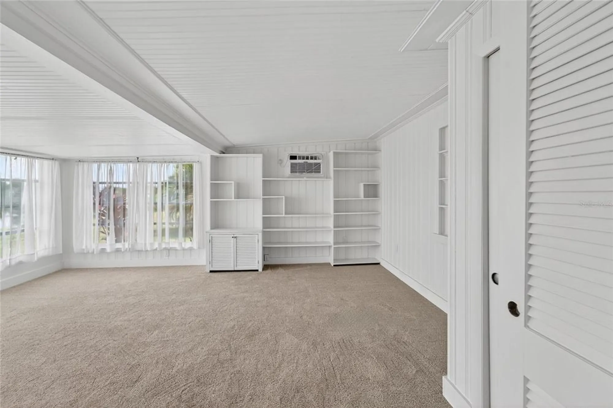 Property Slideshow image 41 of 68 | 1012 augusta dr, Sun City Center, FL, 33573