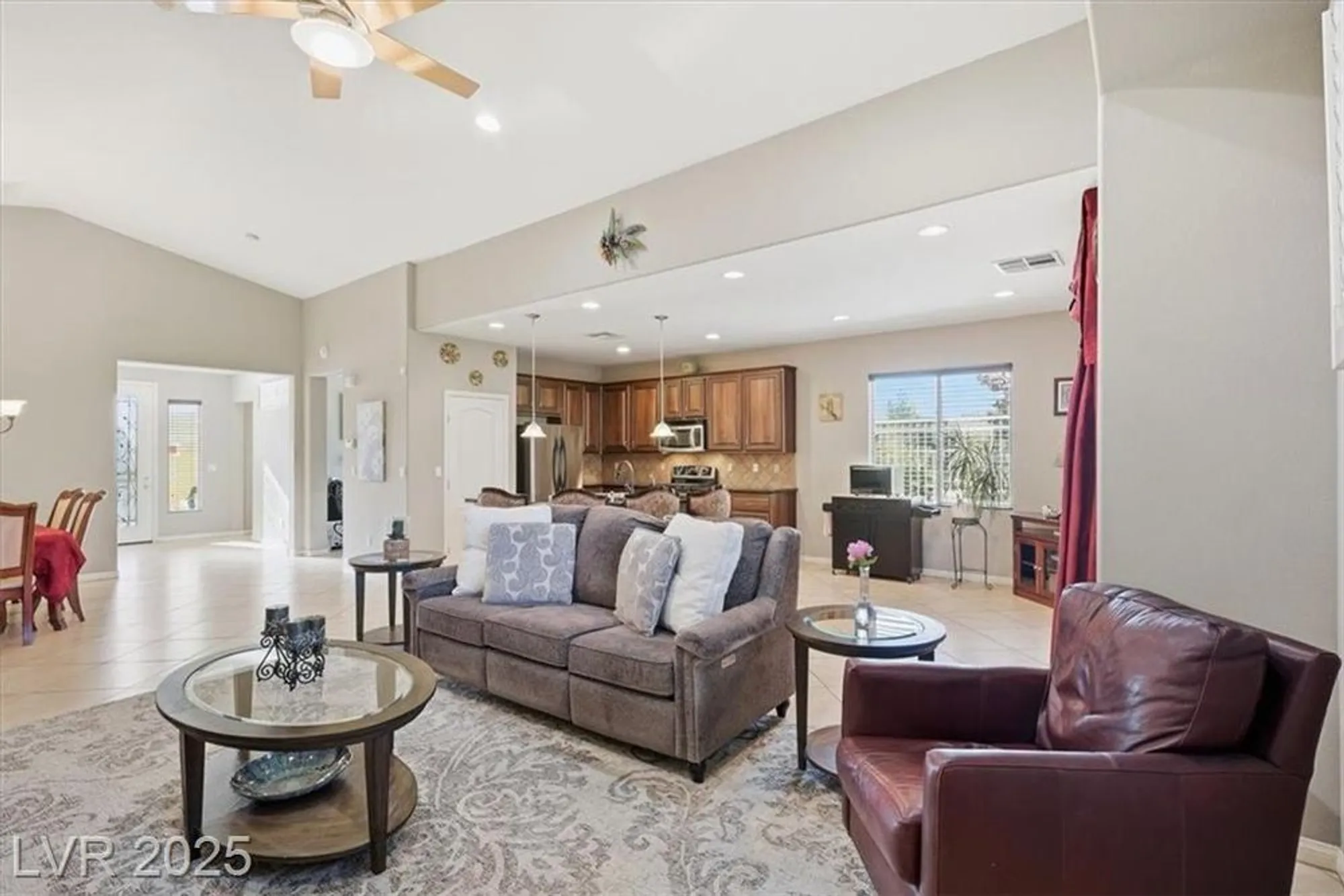 Property Slideshow image 22 of 38 | 3736 jasmine heights ave, North Las Vegas, NV, 89081