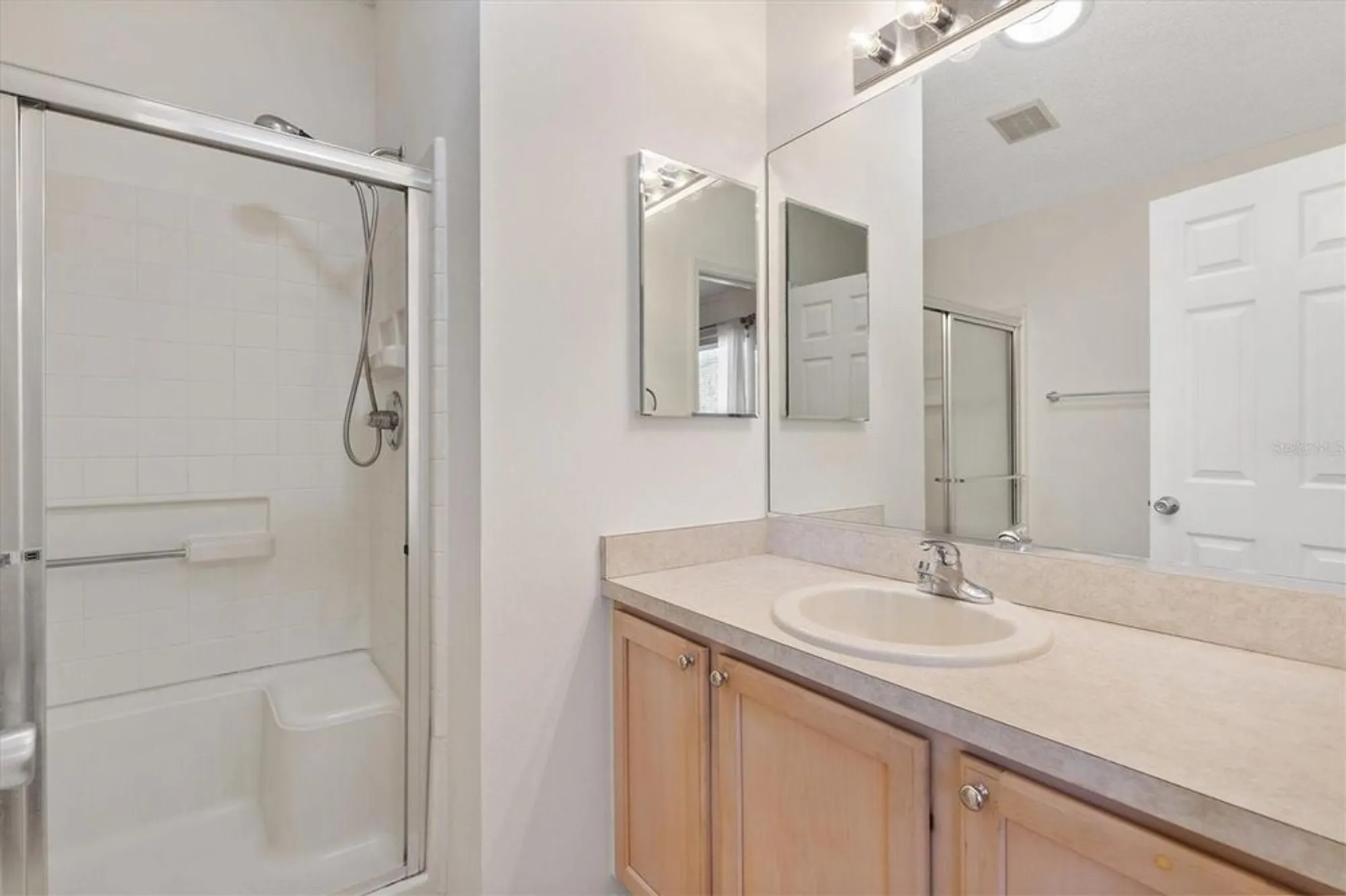 Property Slideshow image 26 of 33 | 428 canterbury ct, The Villages, FL, 32162