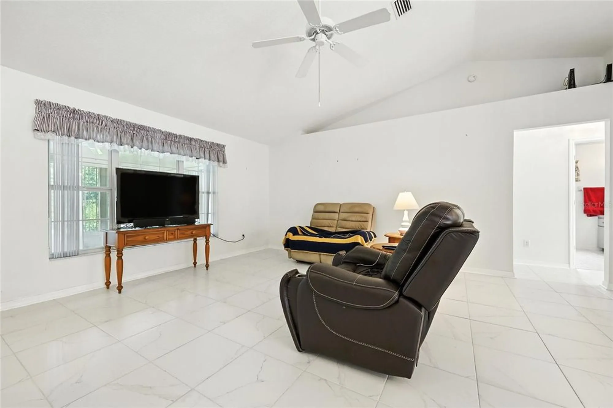Property Slideshow image 11 of 43 | 10876 sw 53rd cir, Ocala, FL, 34476