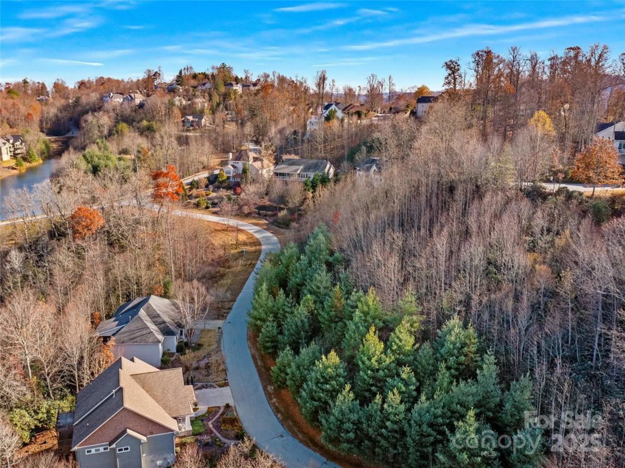 Property Slideshow image 25 of 36 | 99999 bay laurel ln, Hendersonville, NC, 28791