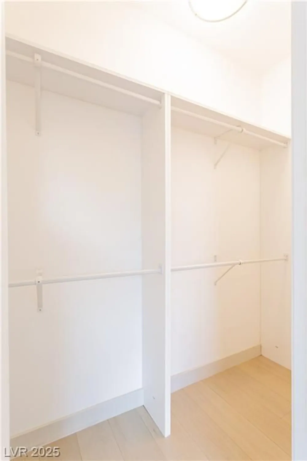 Property Slideshow image 49 of 72 | 2589 evansville ave, Henderson, NV, 89052