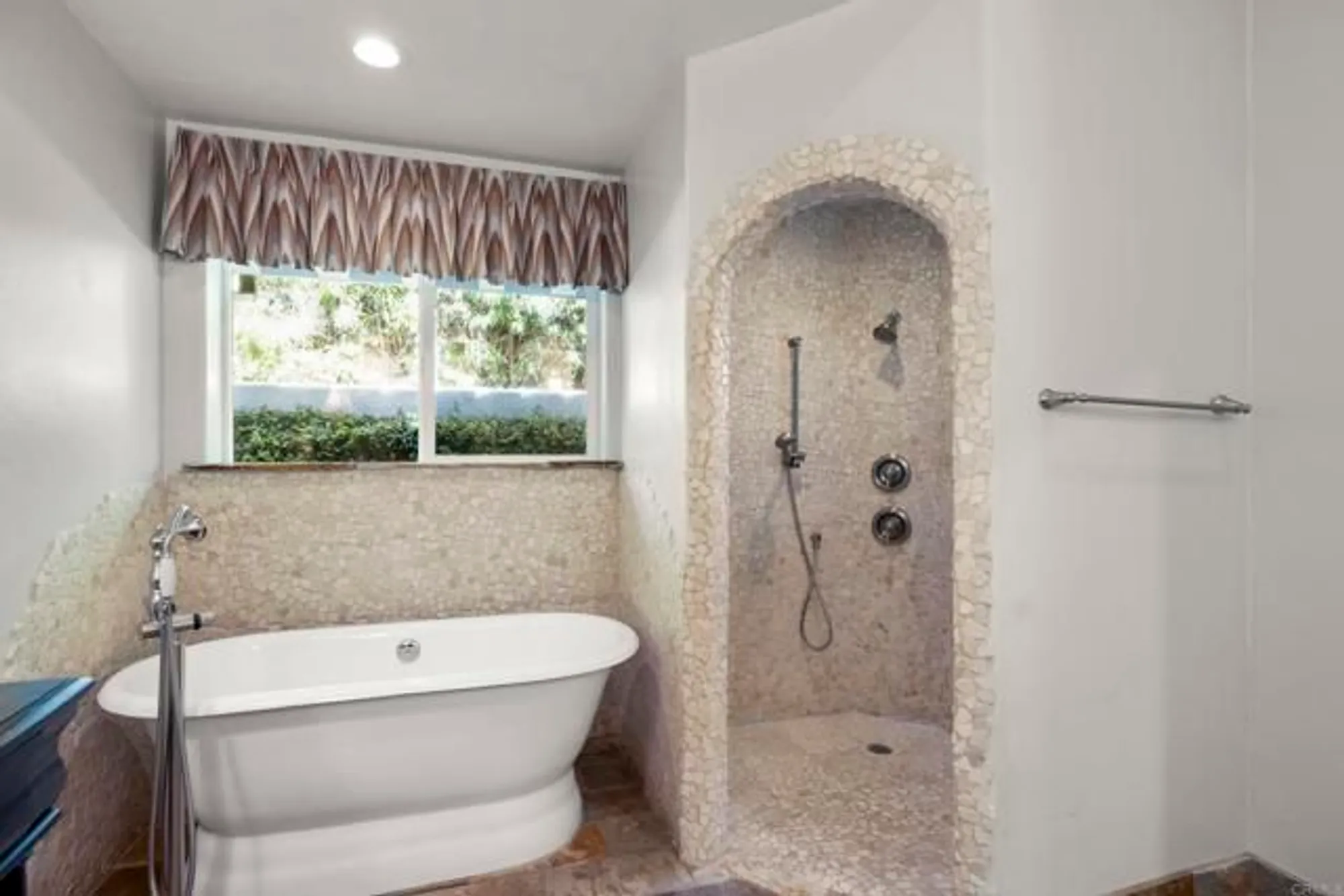 Property Slideshow image 35 of 58 | 1057 ridge heights dr, Fallbrook, CA, 92028
