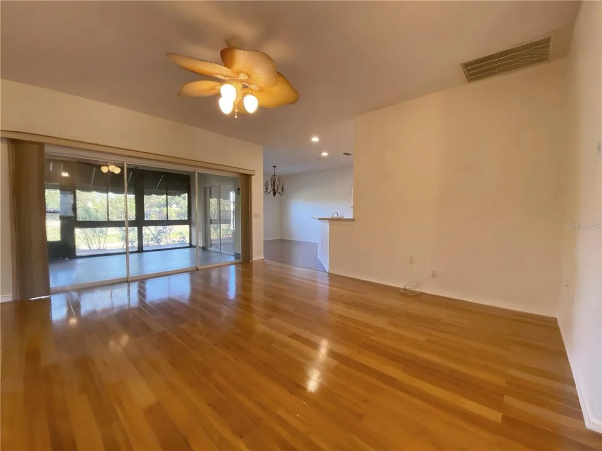 Property Slideshow image 24 of 49 | 4152 aberdeen ln, Lake Wales, FL, 33859