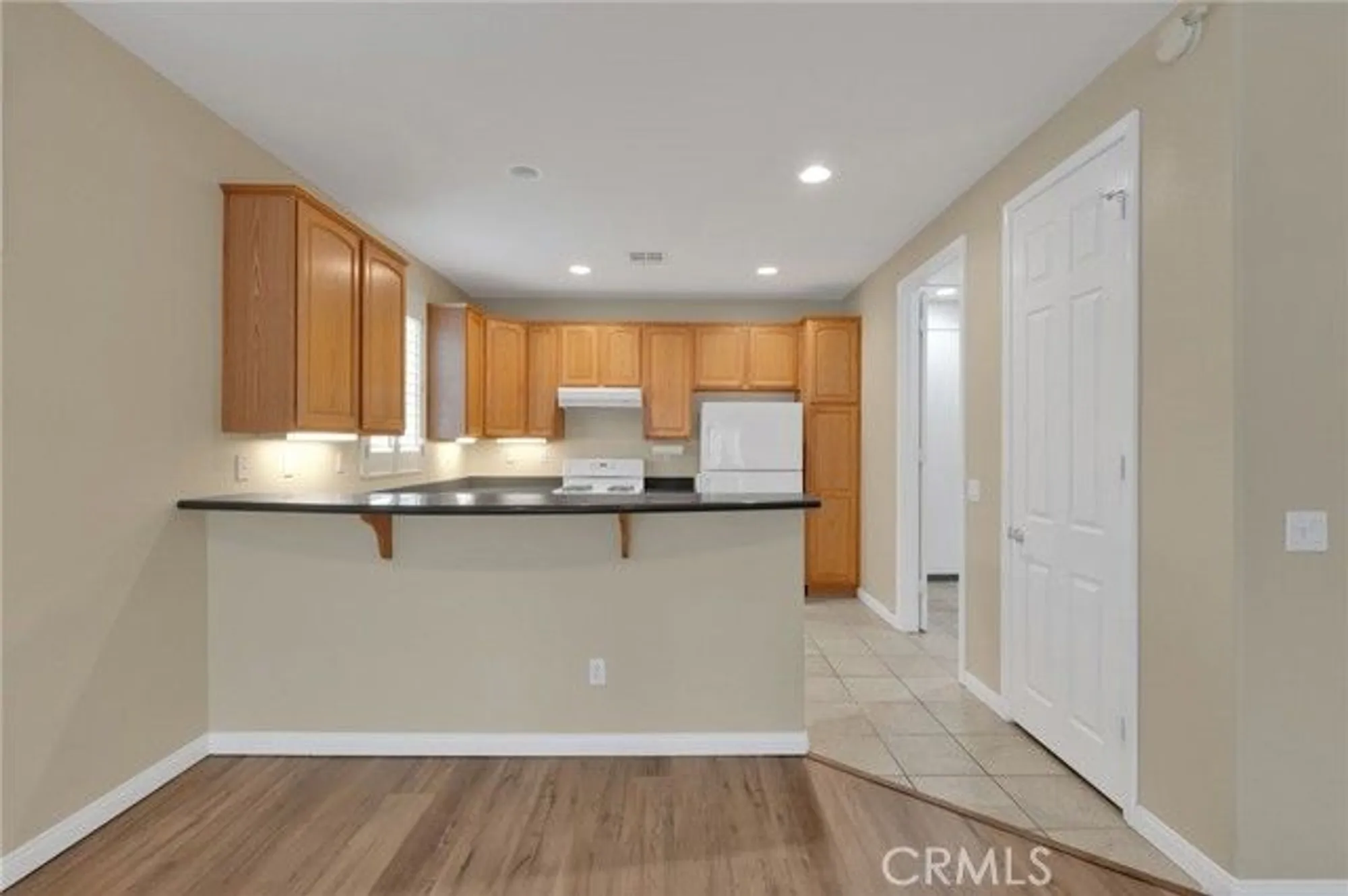 Property Slideshow image 9 of 40 | 11063 semmering ct, Apple Valley, CA, 92308