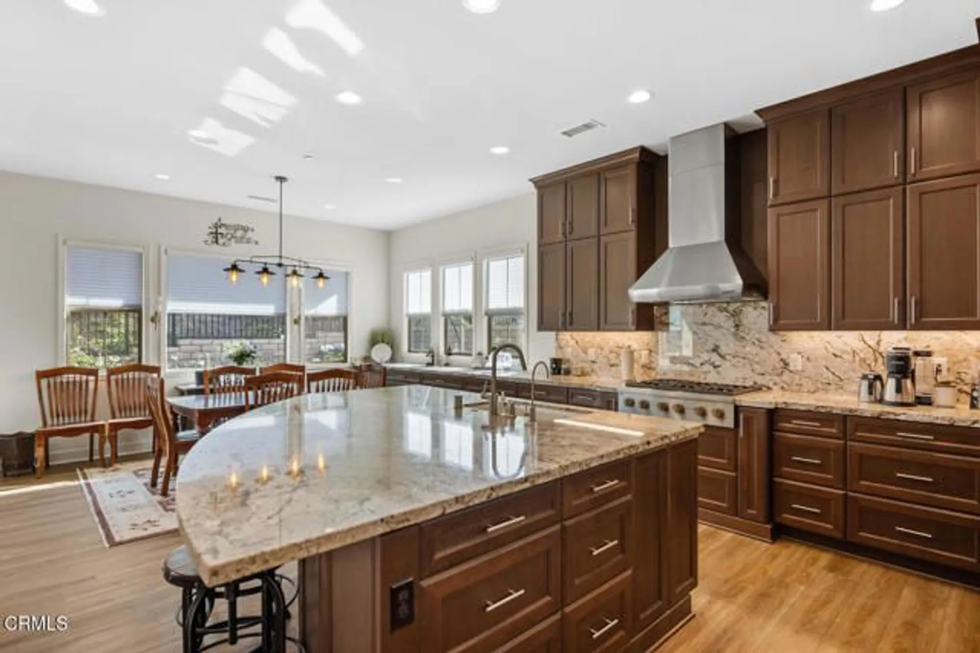 Property Slideshow image 10 of 76 | 2188 jovana ct, Camarillo, CA, 93012