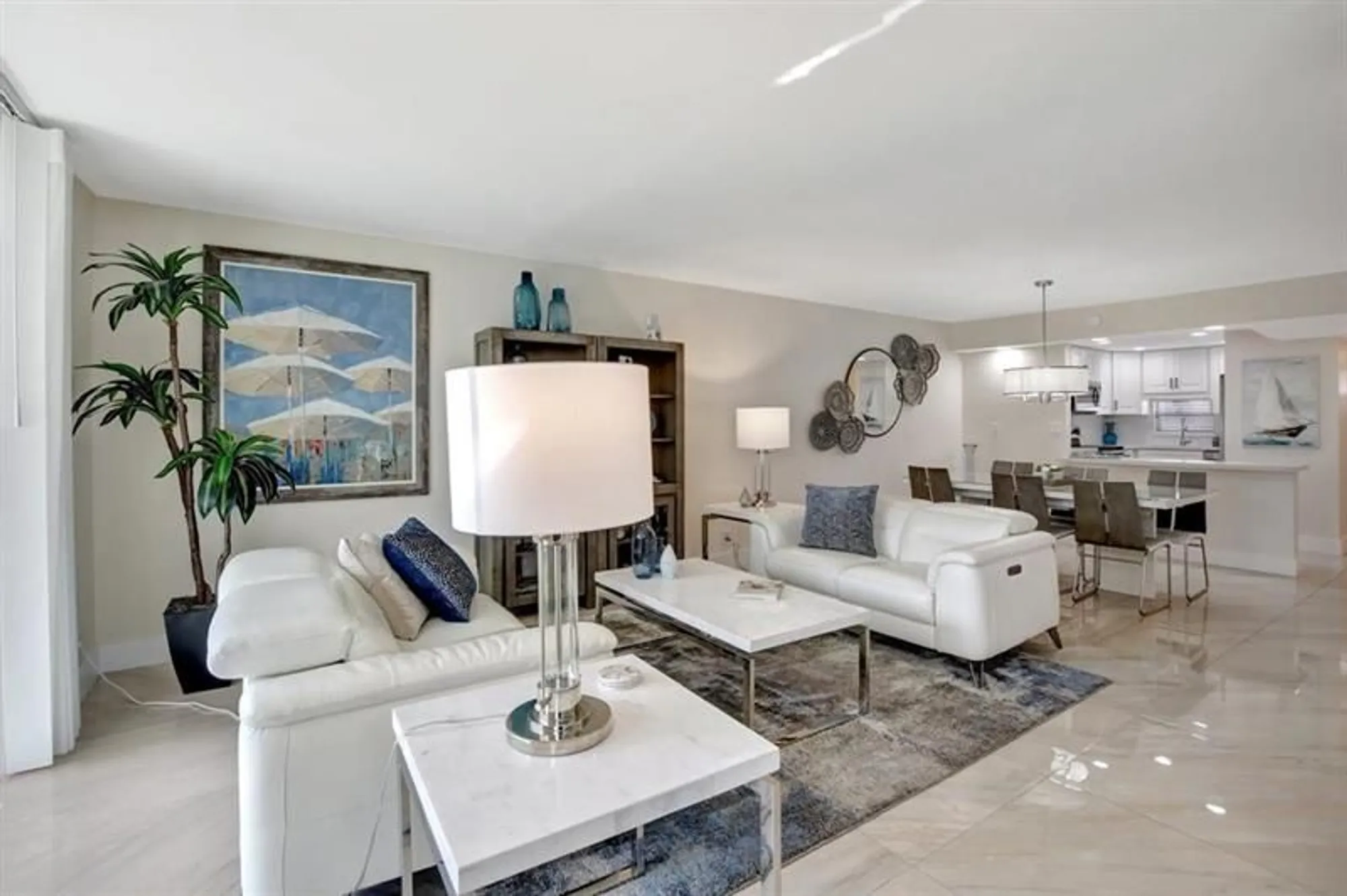 Property Slideshow image 19 of 34 | 9720 s hollybrook lake dr 204, Pembroke Pines, FL, 33025