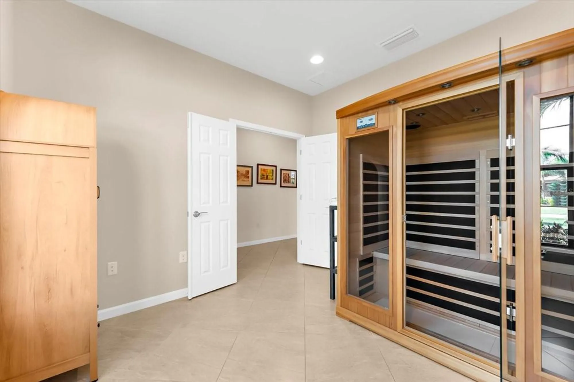 Property Slideshow image 9 of 94 | 6912 gosport cv, Bradenton, FL, 34202