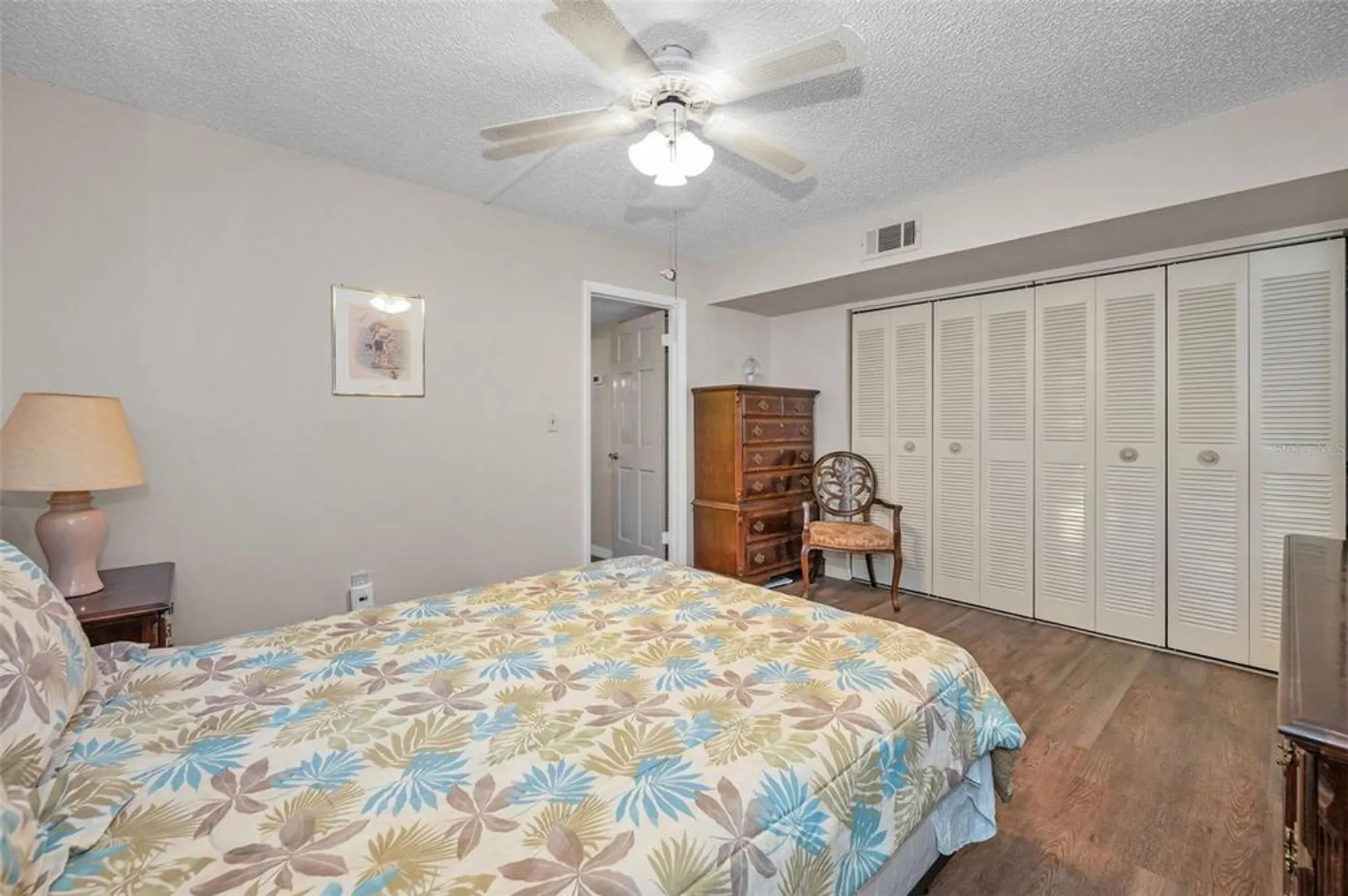 Property Slideshow image 19 of 49 | 5297 81st ln n apt 4, St Petersburg, FL, 33709