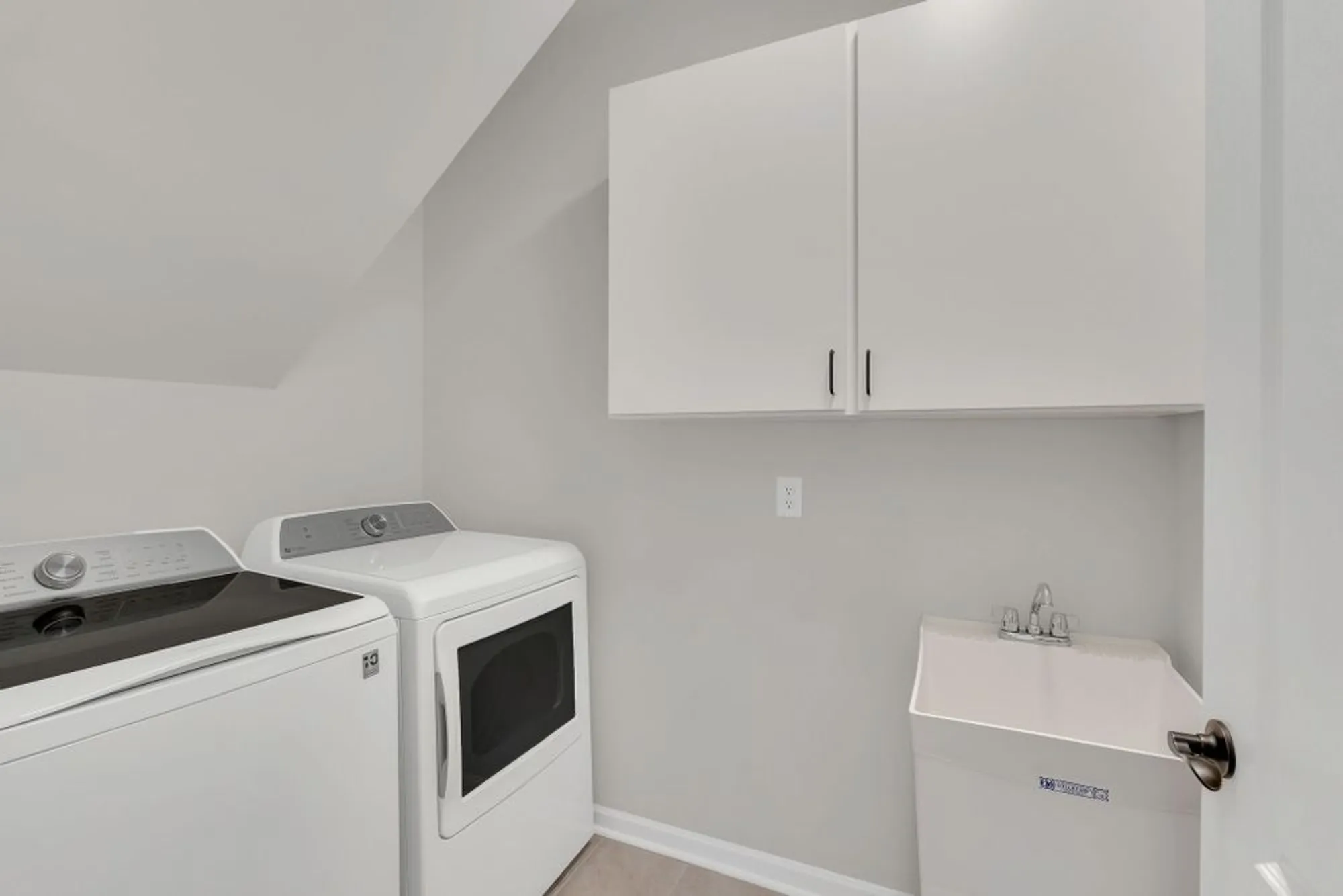 Property Slideshow image 18 of 65 | 2061 hardin pl, Spring Hill, TN, 37174