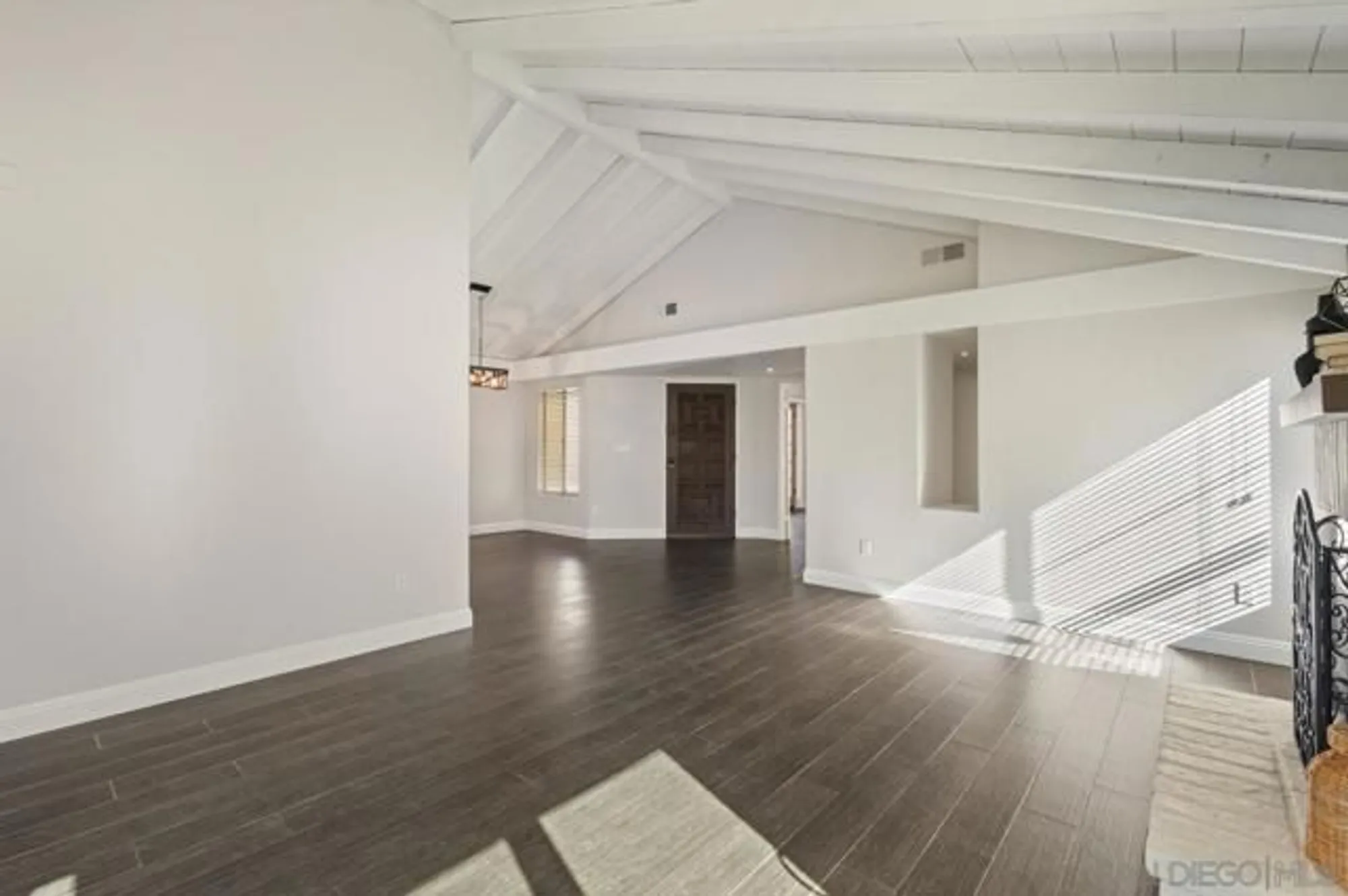 Property Slideshow image 13 of 39 | 17756 camino ancho, San Diego, CA, 92128